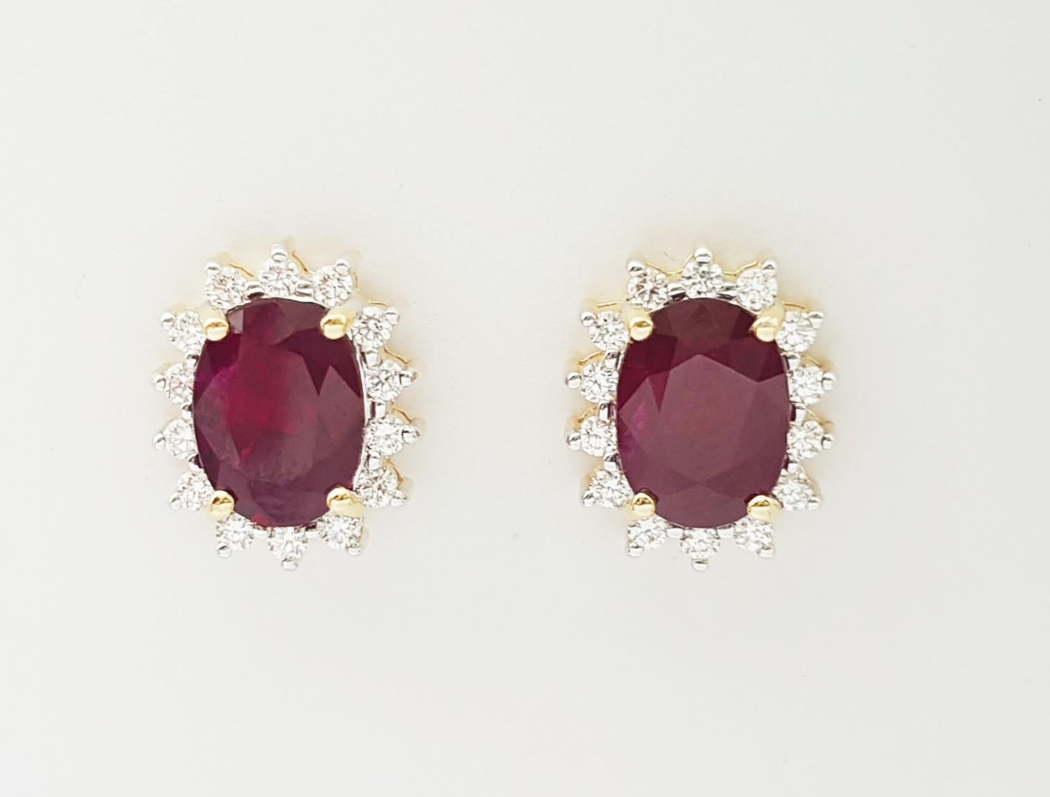 Rubin-Ohrringe mit Diamanten in 18 Karat Gold gefasst (Zeitgenössisch) im Angebot
