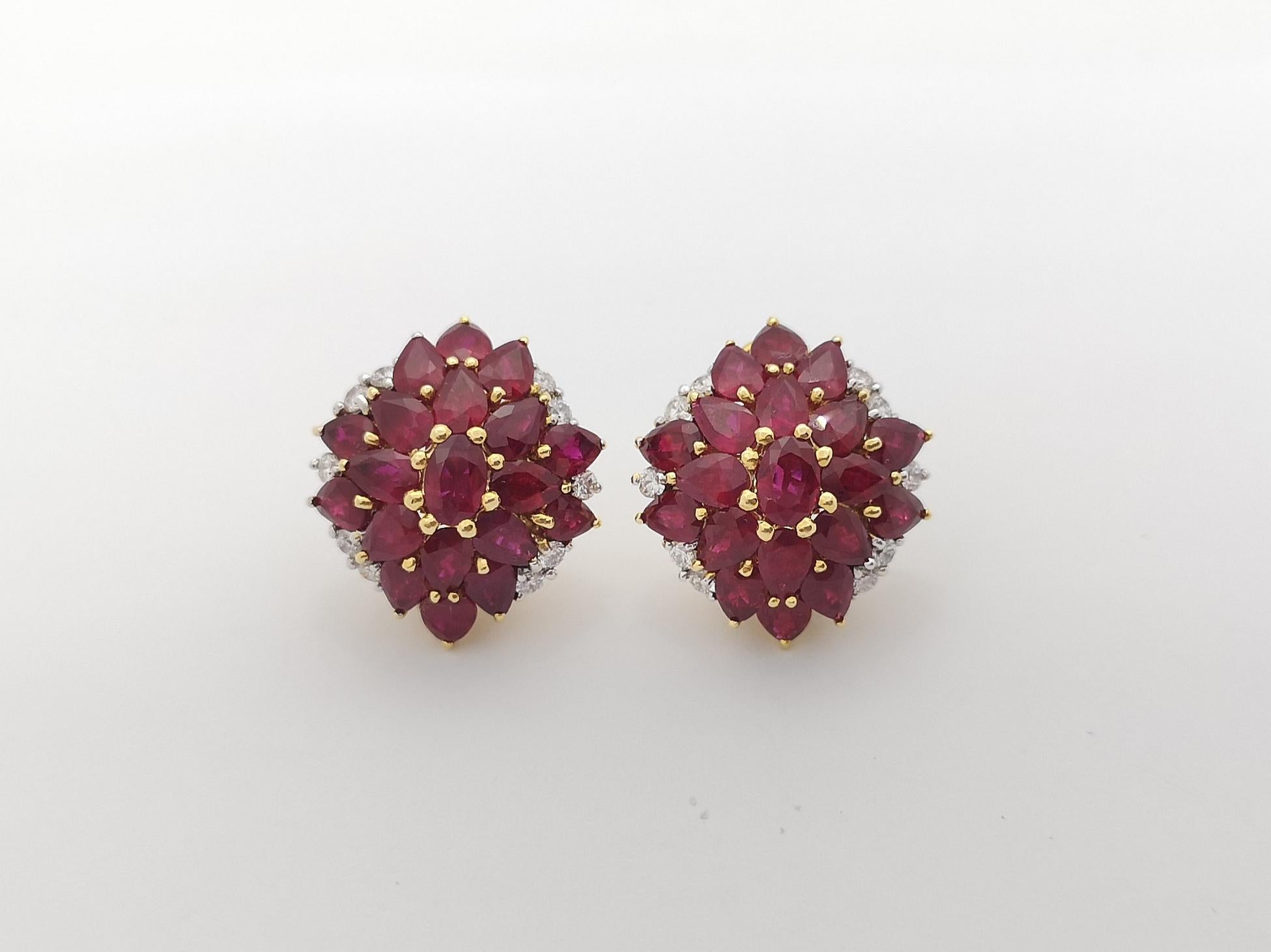 Ruby with Diamond Earrings Set in 18k Gold Settings In New Condition For Sale In Bangkok, TH