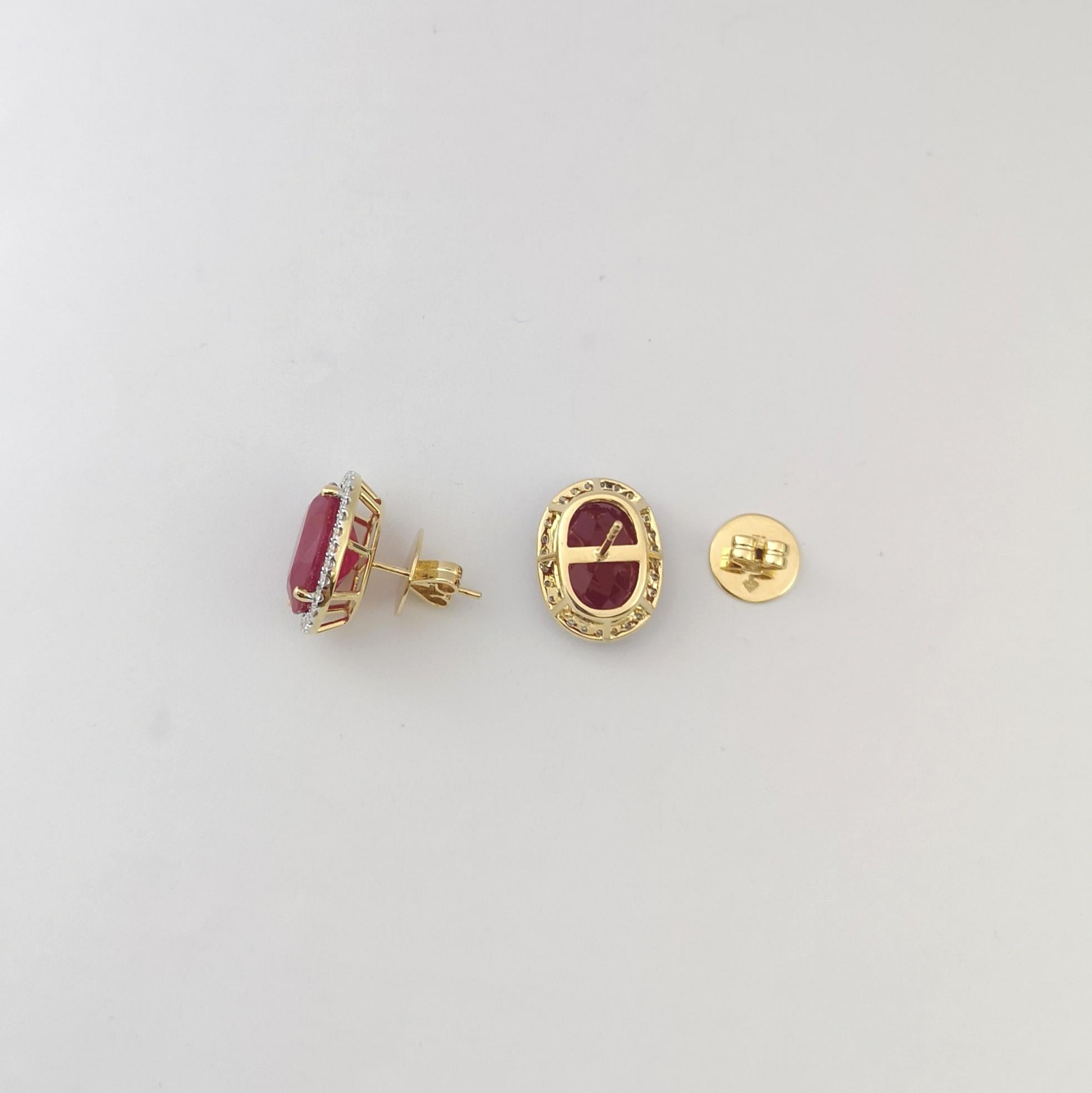 Rubin-Ohrringe mit Diamanten in 18 Karat Gold gefasst im Angebot 1