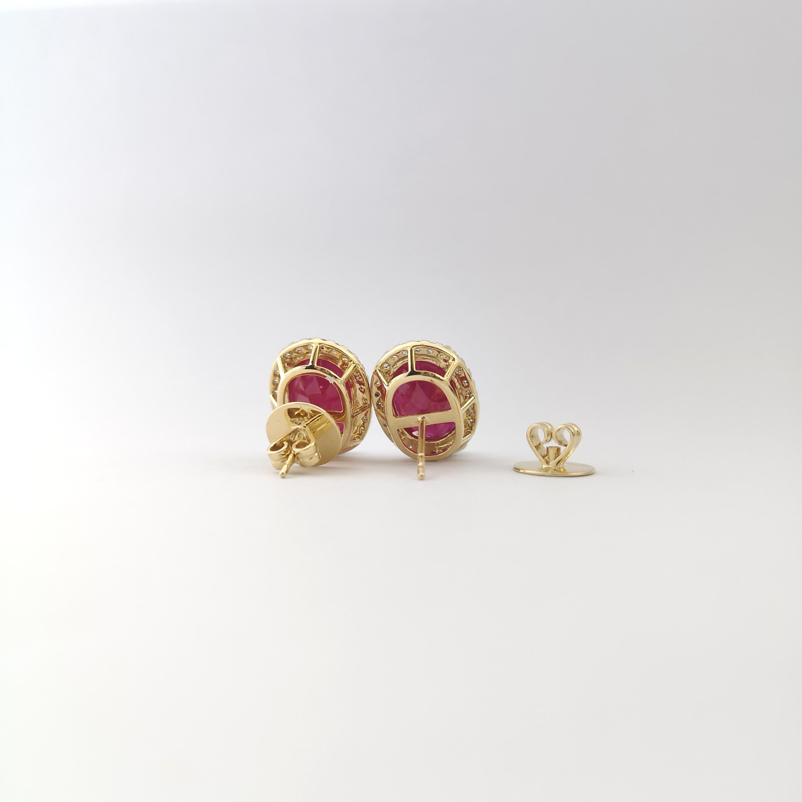 Rubin-Ohrringe mit Diamanten in 18 Karat Gold gefasst im Angebot 2