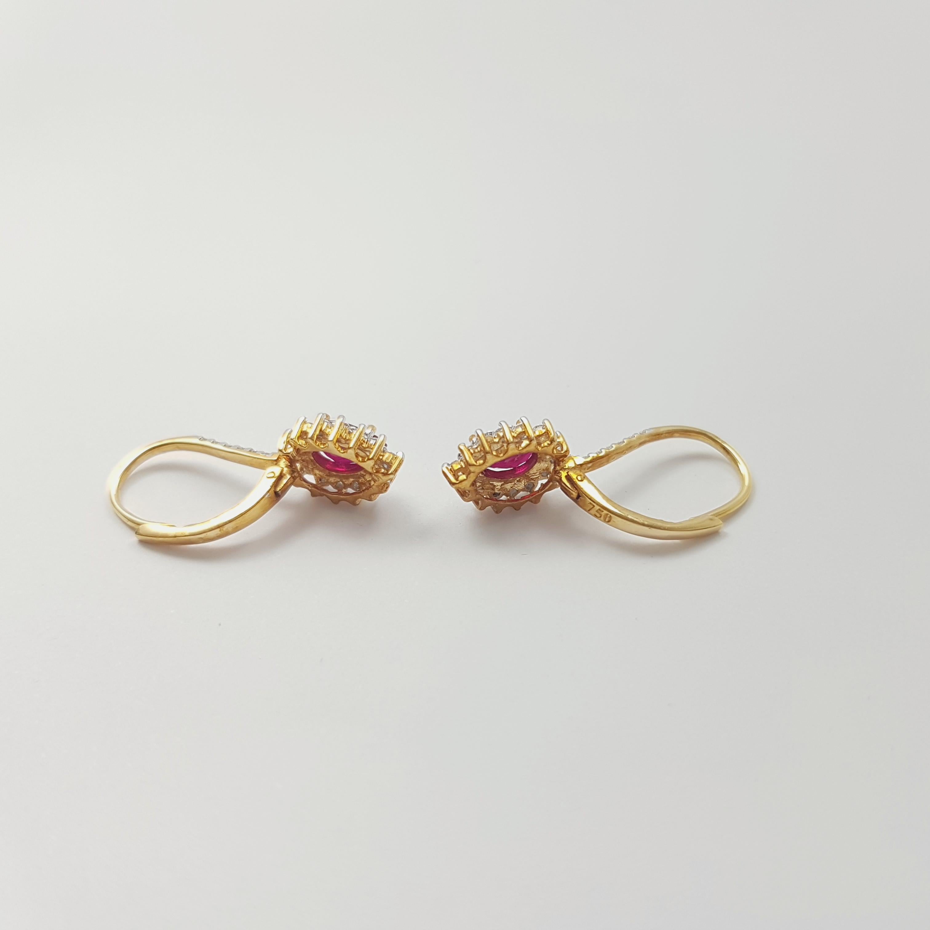 Ruby with Diamond Earrings set in 18K Gold Settings in vendita 2