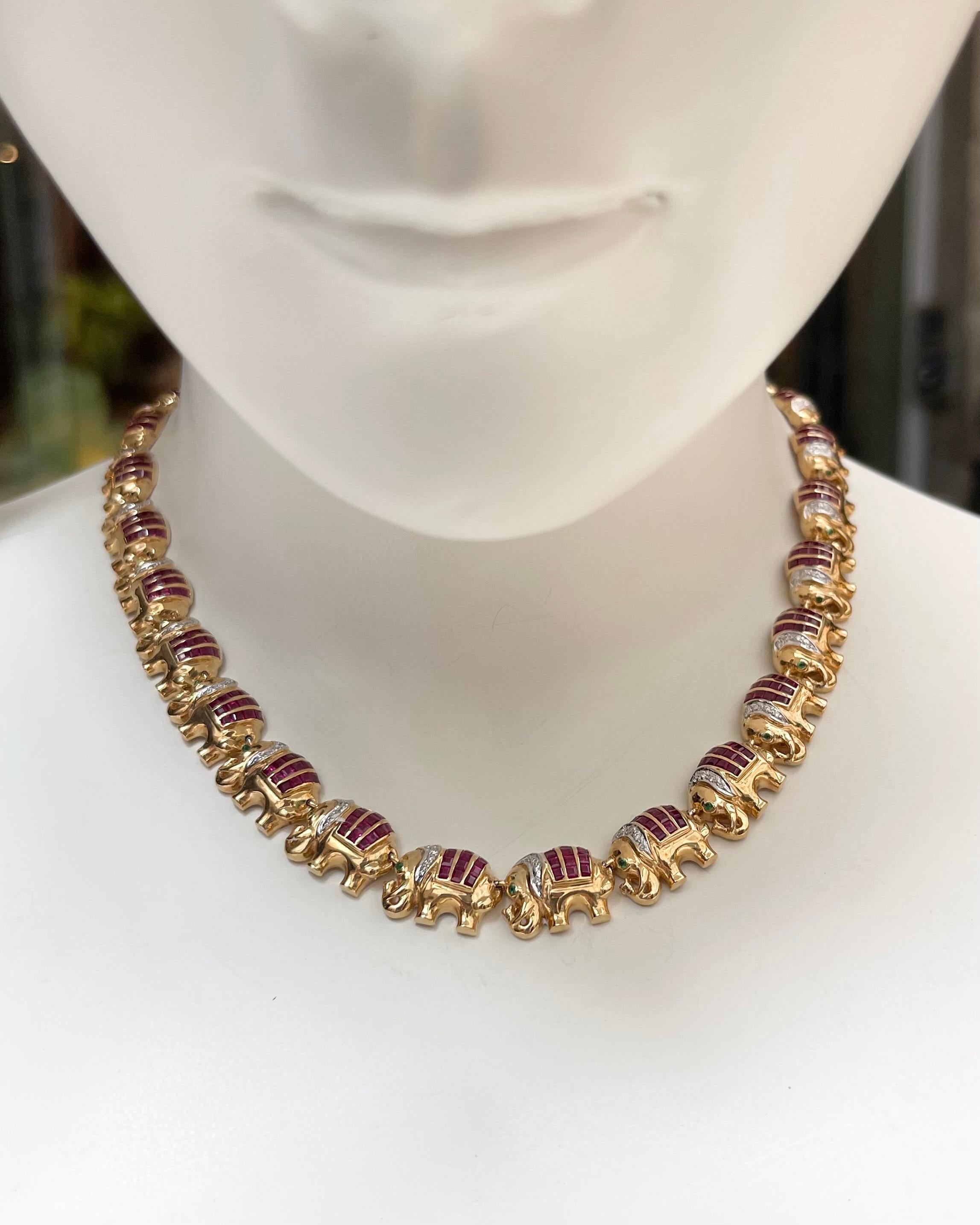 Ruby 12.72 carats with Diamond 0.55 carat Necklace set in 18K Gold Settings

Width: 1.0 cm 
Length: 41.50 cm
Total Weight: 64.64 grams

