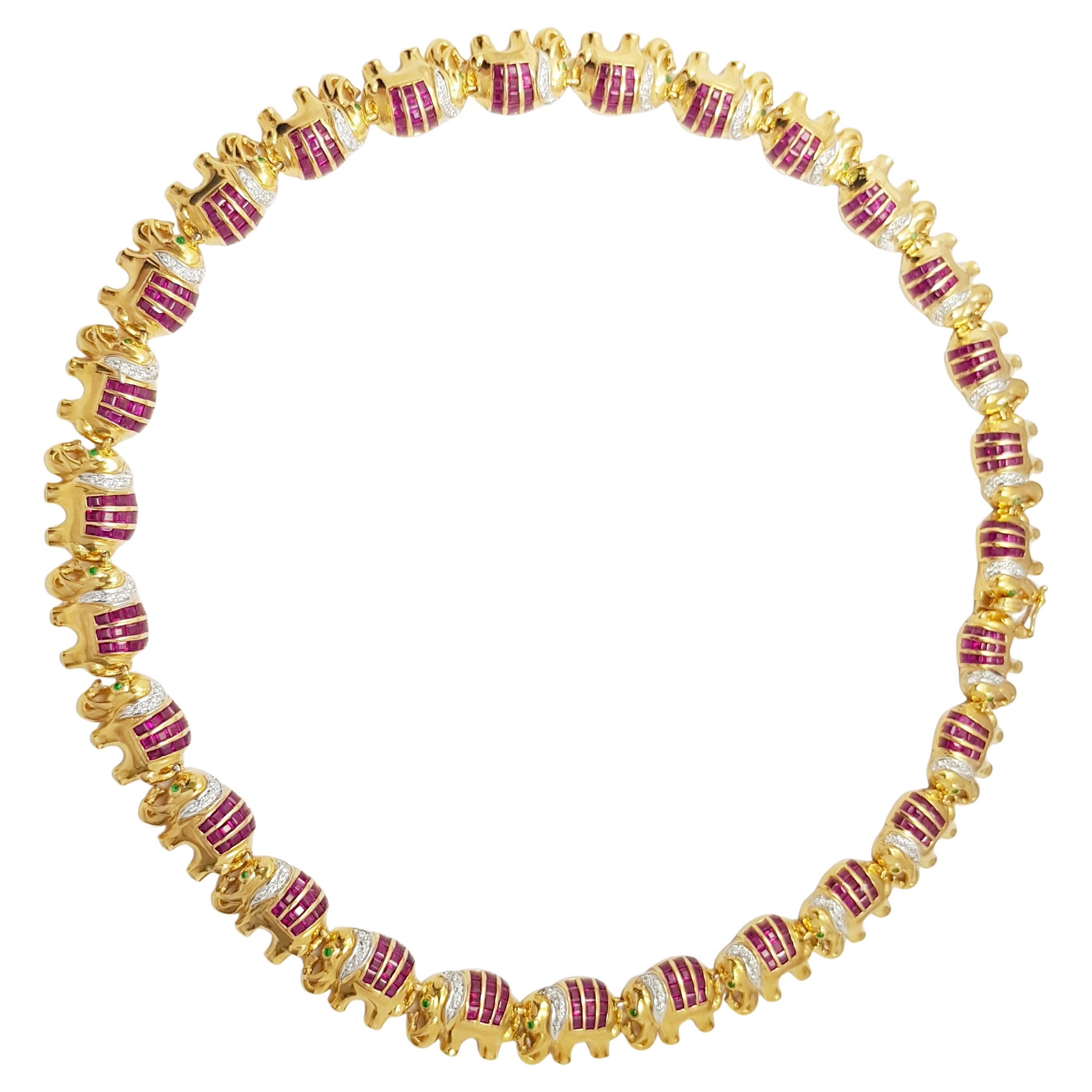 Collier éléphant en rubis et diamants serti dans de l'or 18K