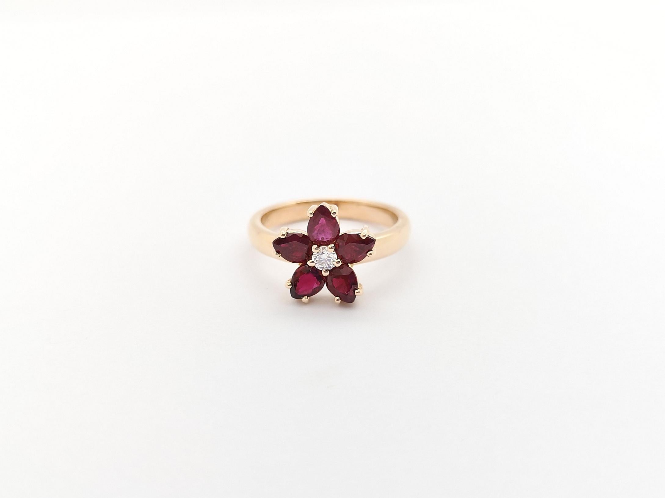 Ruby with Diamond Flower Ring set in 18K Rose Gold Settings For Sale 4
