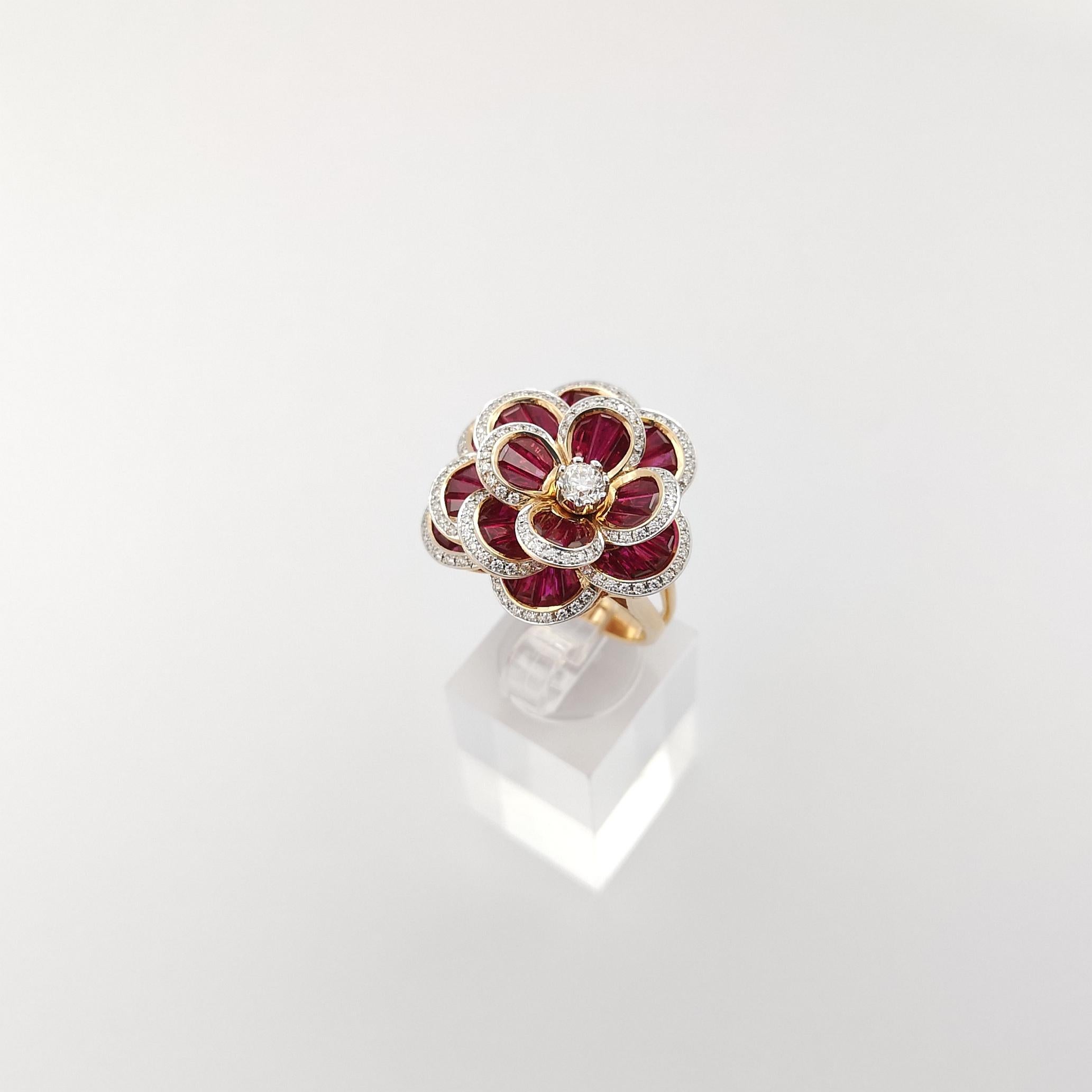 Ruby with Diamond Flower Ring set in 18K Rose Gold Settings For Sale 7