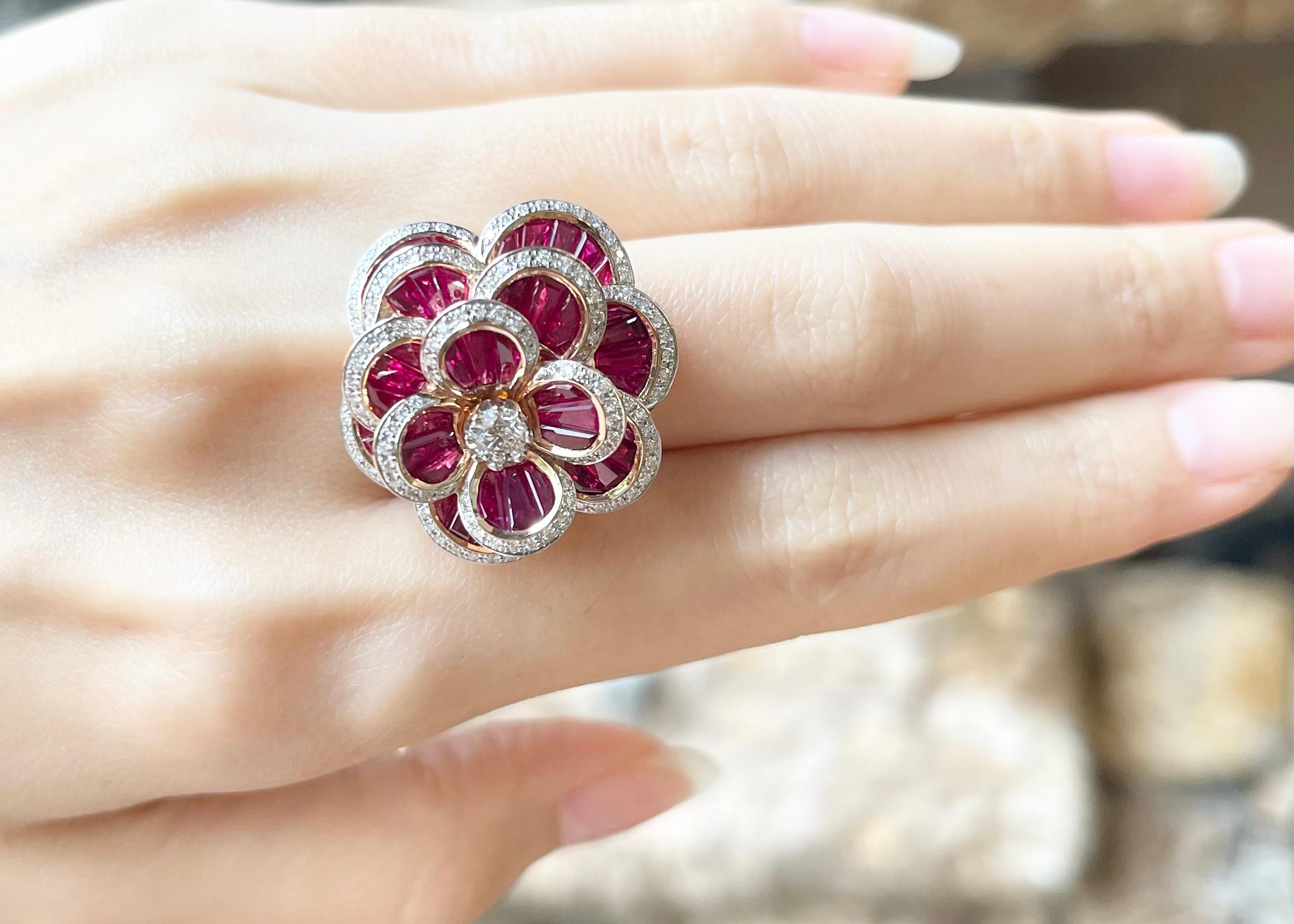 Contemporary Ruby with Diamond Flower Ring set in 18K Rose Gold Settings For Sale