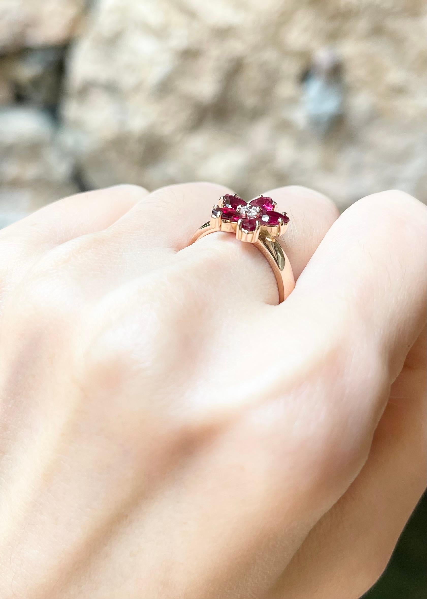 Ruby with Diamond Flower Ring set in 18K Rose Gold Settings For Sale 1