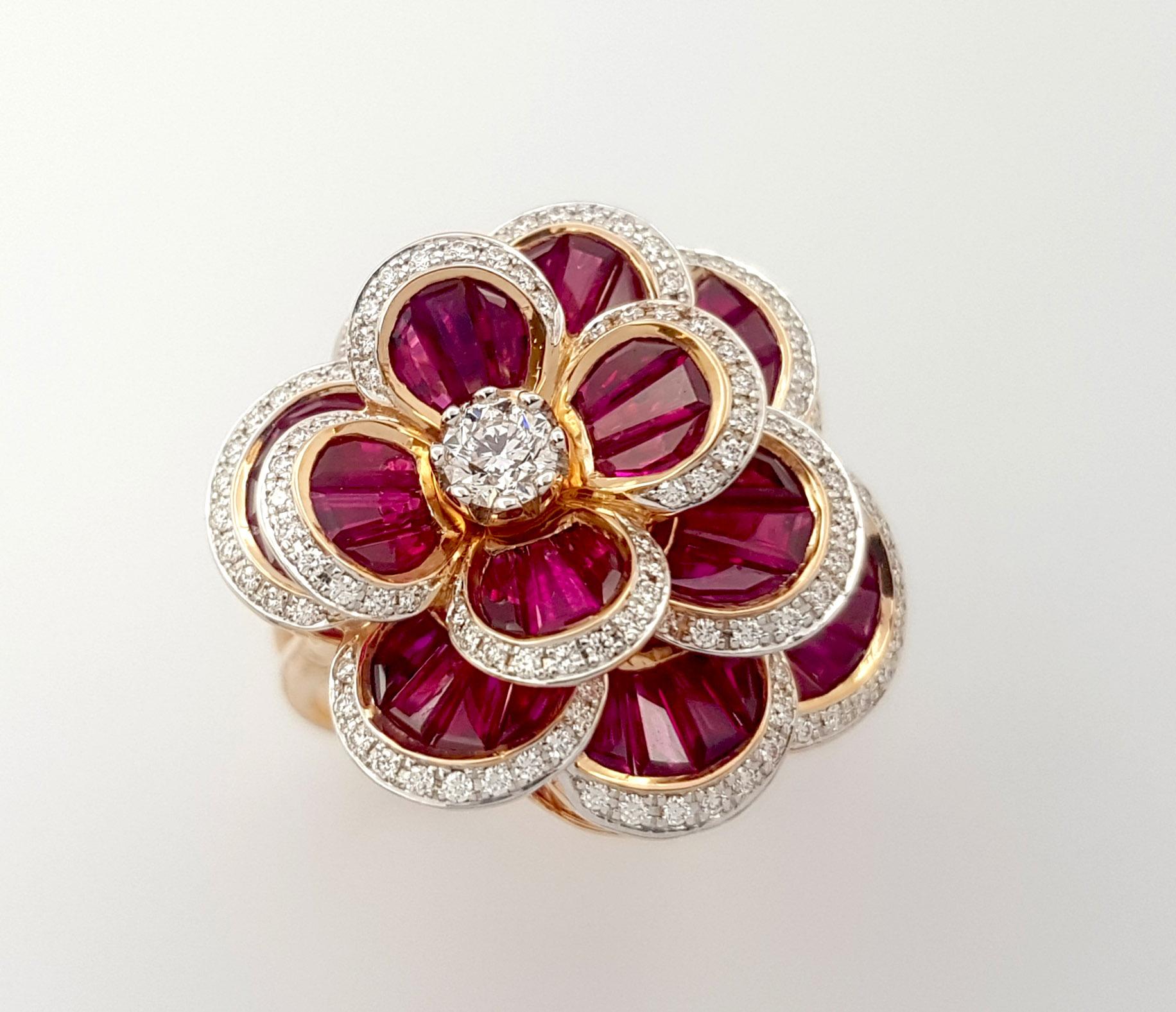 Ruby with Diamond Flower Ring set in 18K Rose Gold Settings For Sale 3