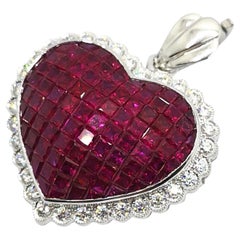 Ciondolo/spilla con cuore di rubino e diamanti in oro bianco 18 carati