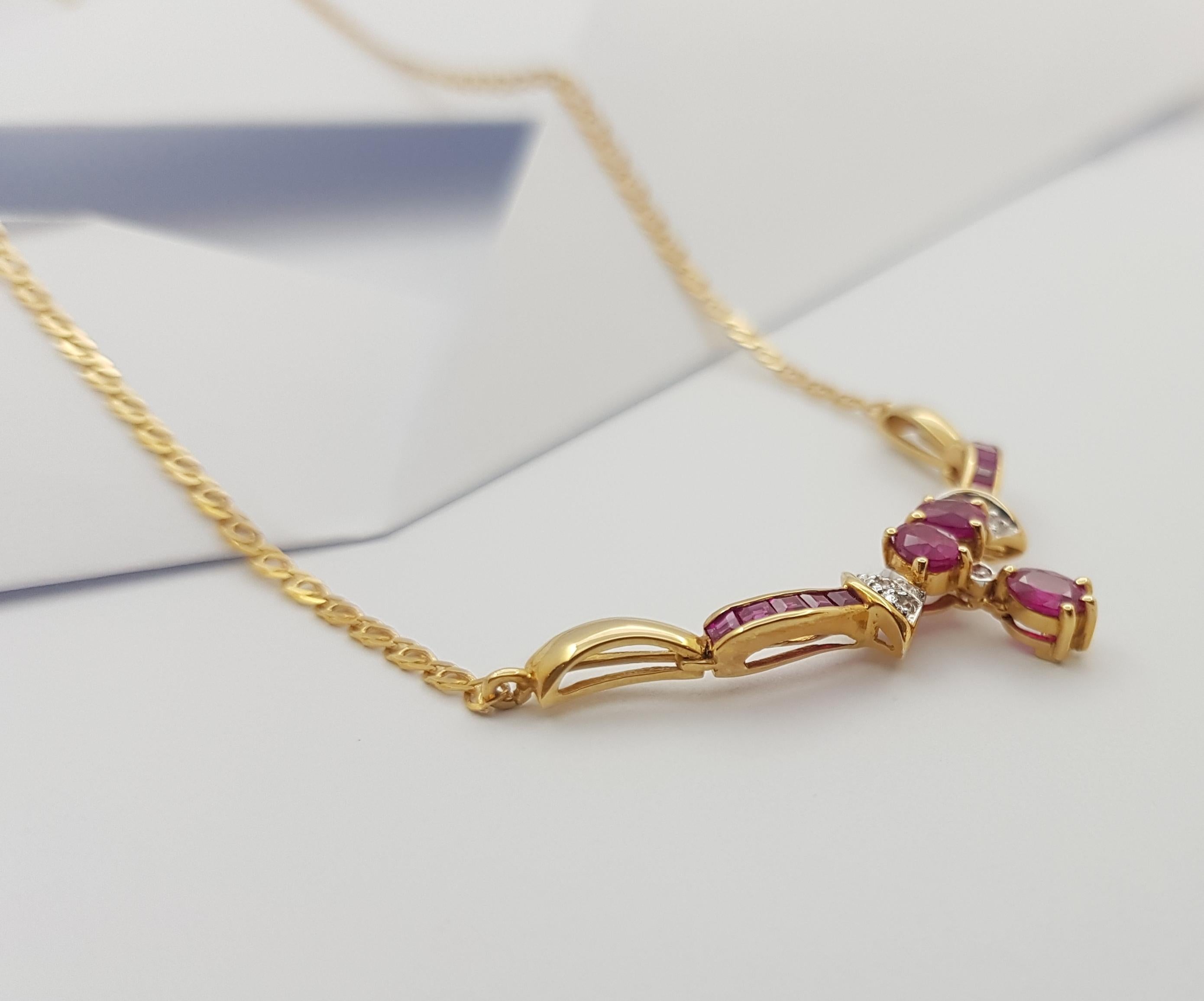Ruby  Collier serti d'un diamant en or 18 carats en vente 4