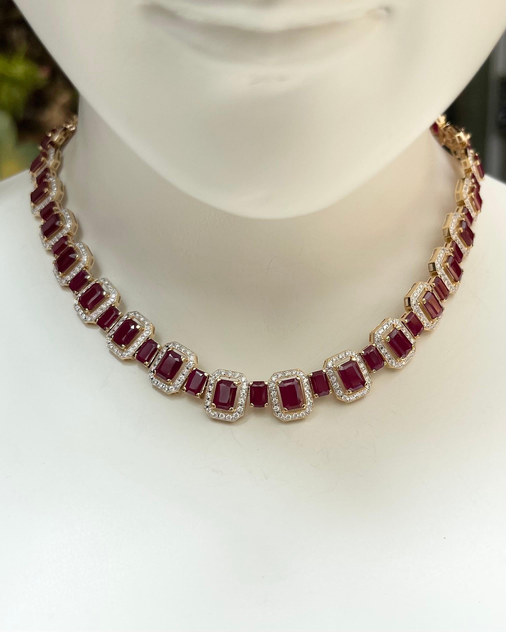 Ruby 46.20 carats with Diamond 4.55 carats Necklace set in 18K Gold Settings

Width: 1.2 cm 
Length: 40.0 cm
Total Weight: 54.75 grams

