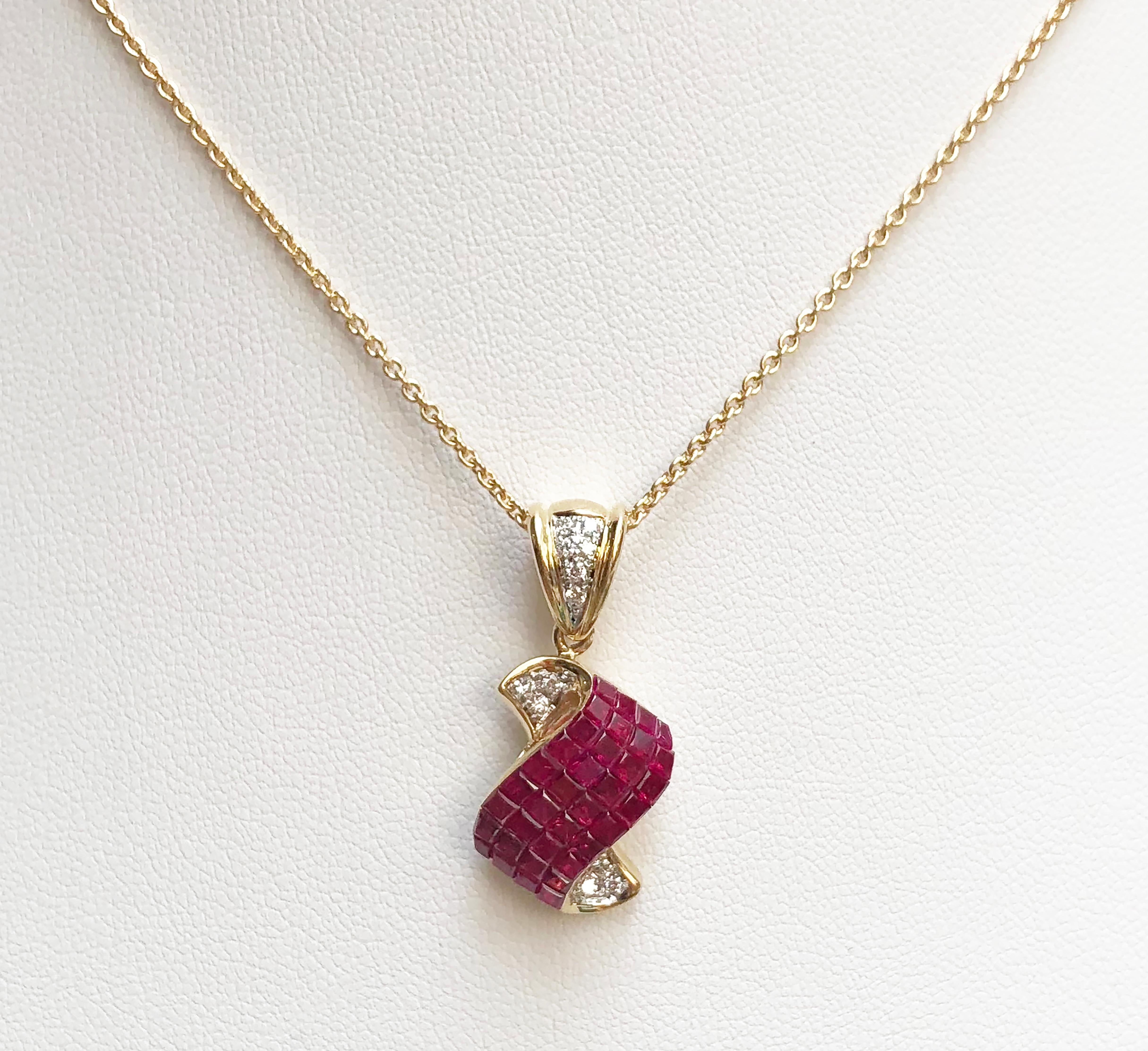 Ruby 2.50 carats with Diamond 0.12 carat Pendant set in 18 Karat Gold Settings
(chain not included)

Width:  1.3 cm 
Length: 2.7 cm
Total Weight: 6.1 grams

