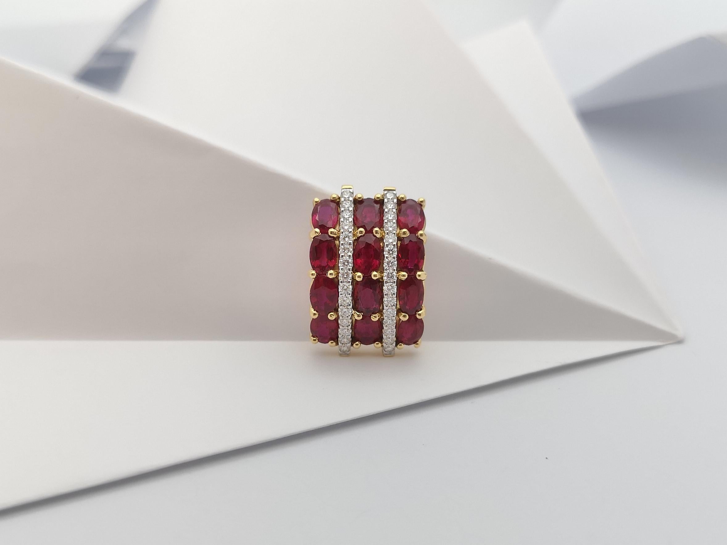 Oval Cut Ruby with Diamond Pendant Set in 18 Karat Gold Settings For Sale