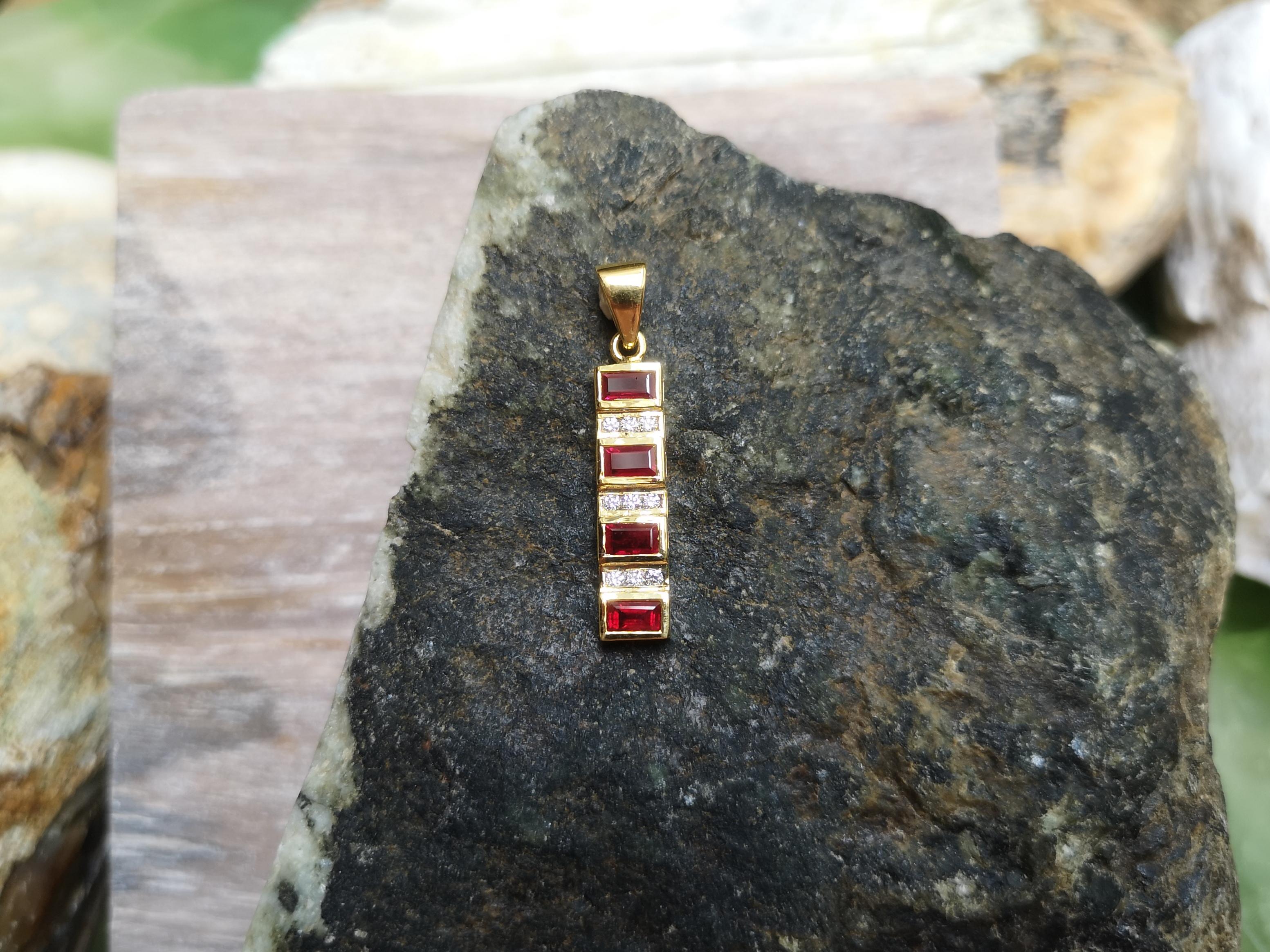 Ruby with Diamond Pendant Set in 18 Karat Gold Settings For Sale 2