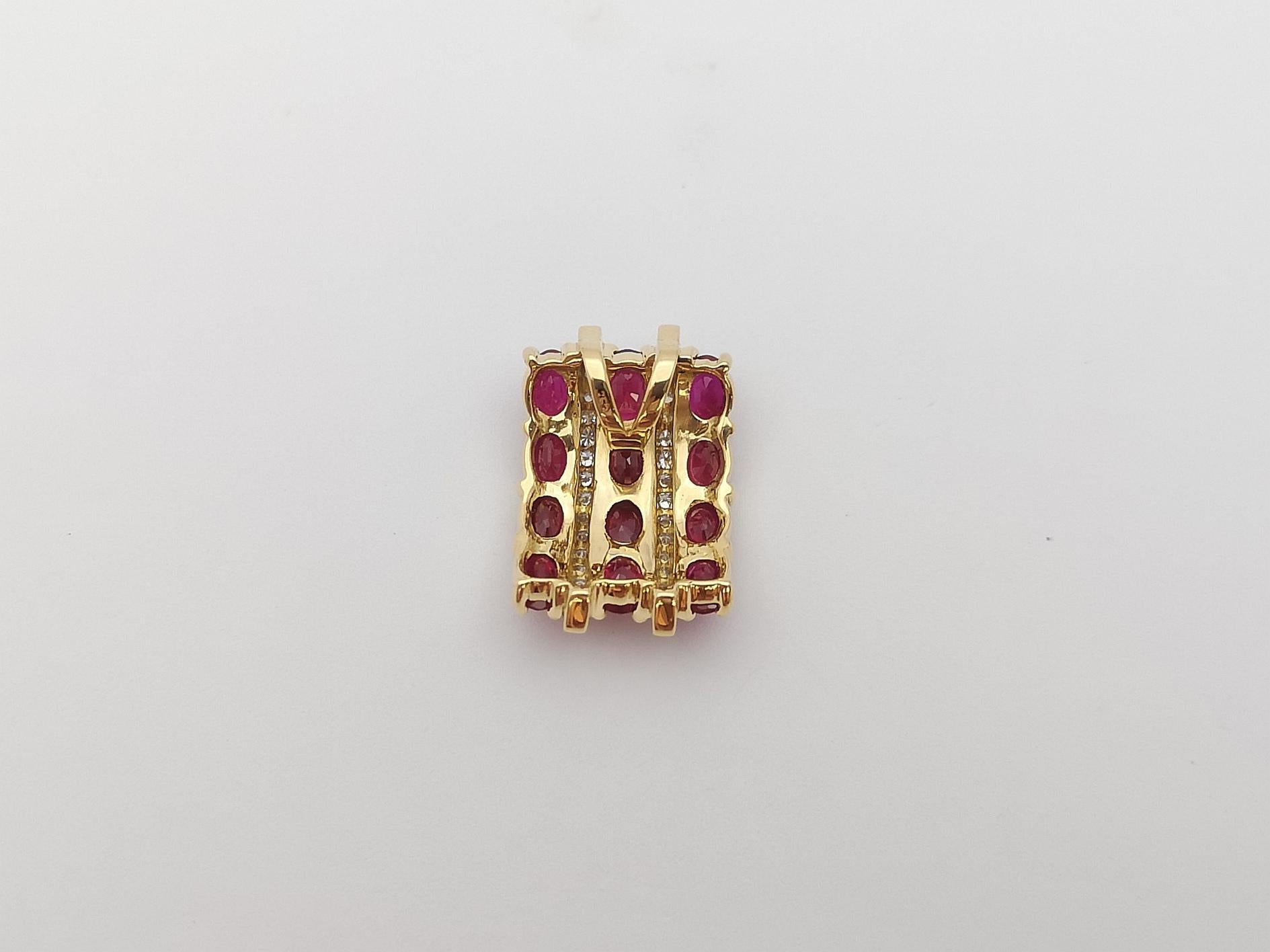 Ruby with Diamond Pendant Set in 18 Karat Gold Settings For Sale 1