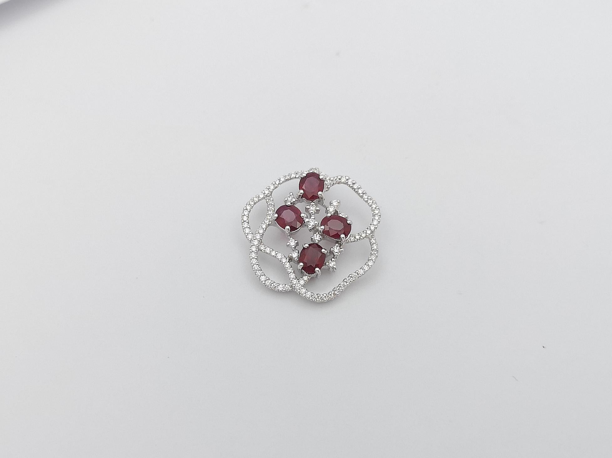 Ruby with Diamond Pendant set in 18 Karat White Gold Settings In New Condition For Sale In Bangkok, TH