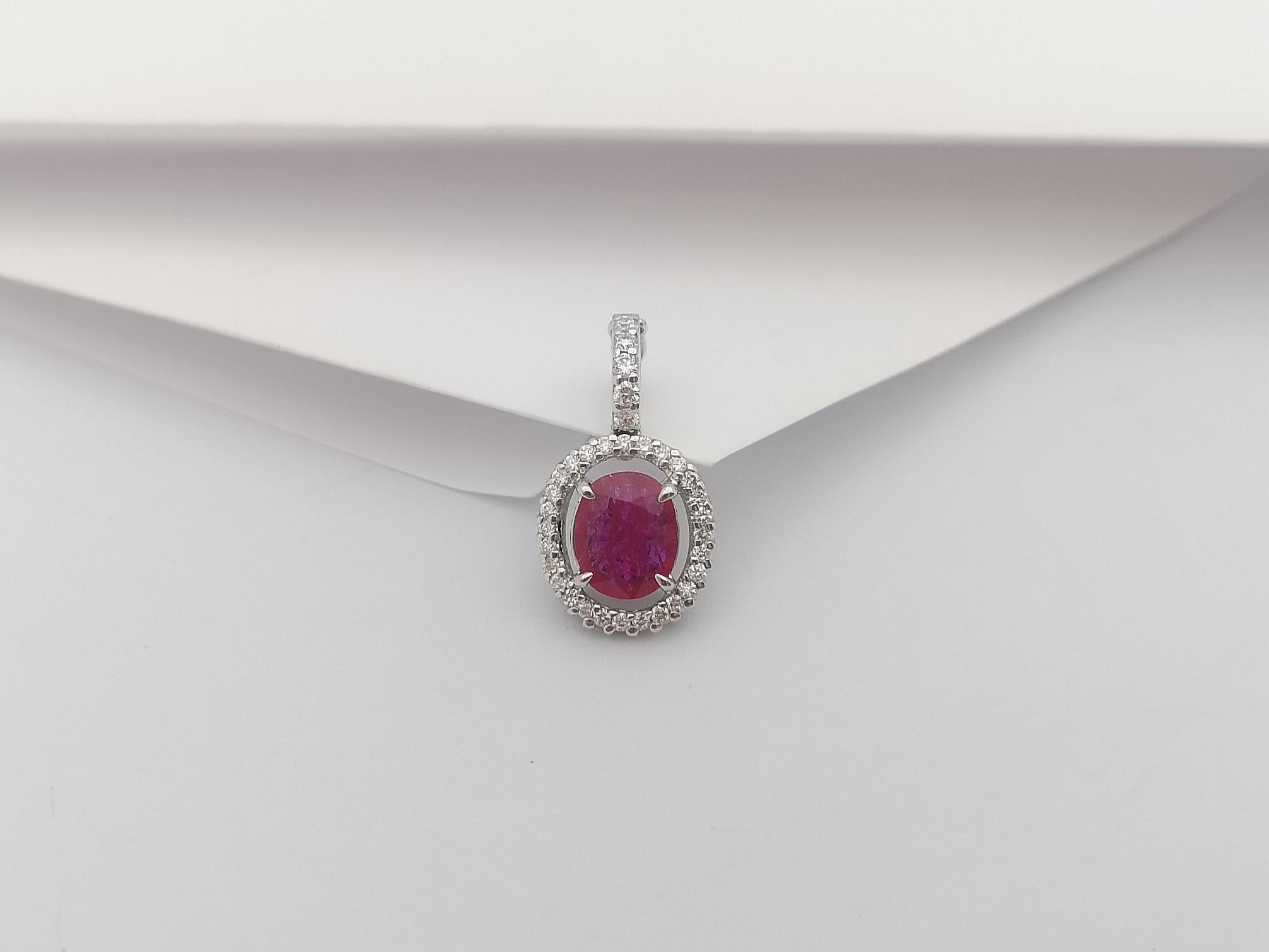 Ruby with Diamond Pendant Set in 18 Karat White Gold Settings For Sale 3