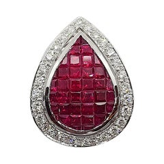 21st Century and Contemporary Pendant Necklaces