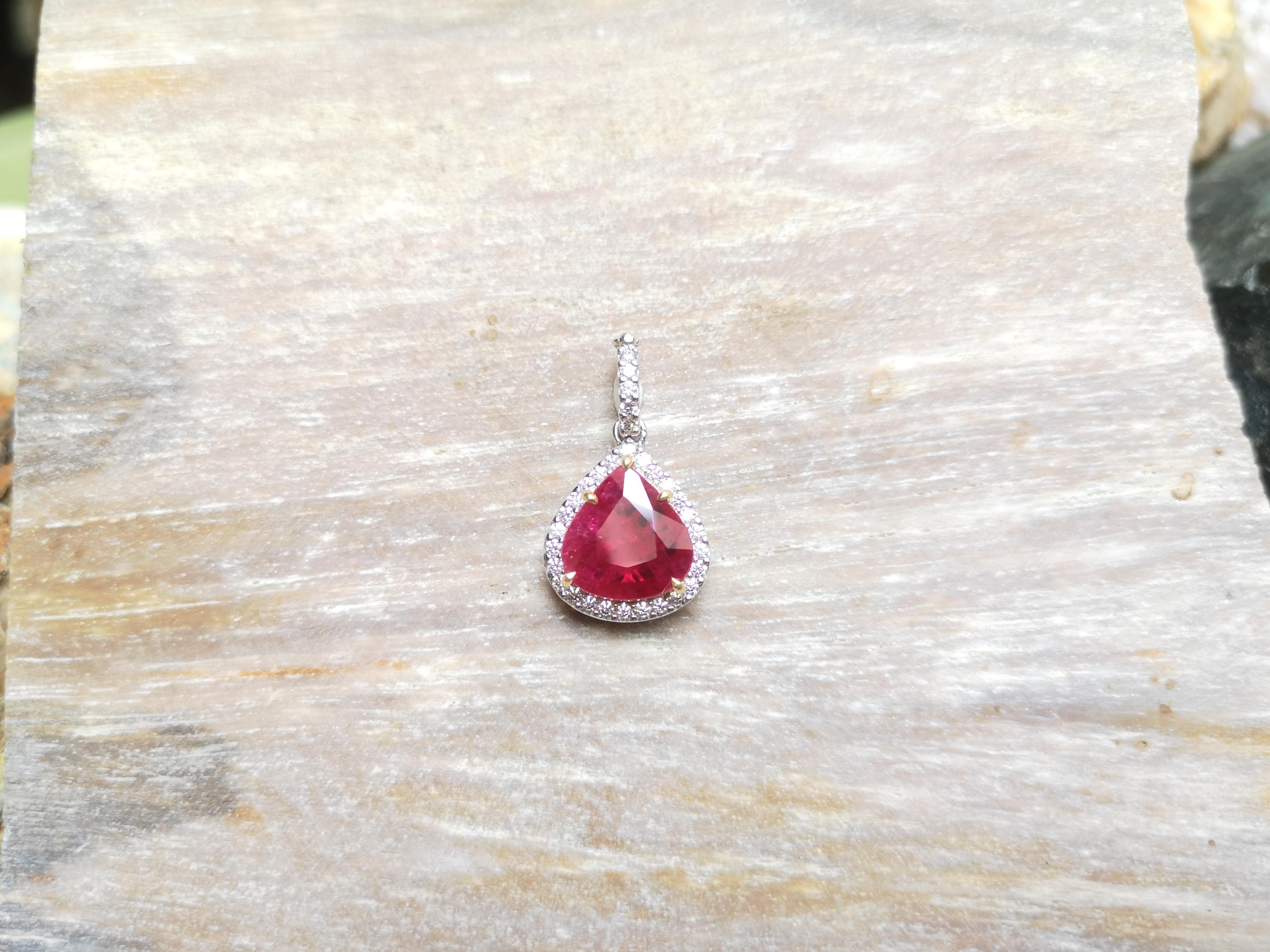 Pear Cut Ruby with Diamond  Pendants set in 18 Karat White Gold Settings For Sale