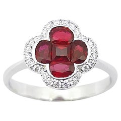 Anillo de Rubí con Diamante en Engaste de Oro Blanco de 18K