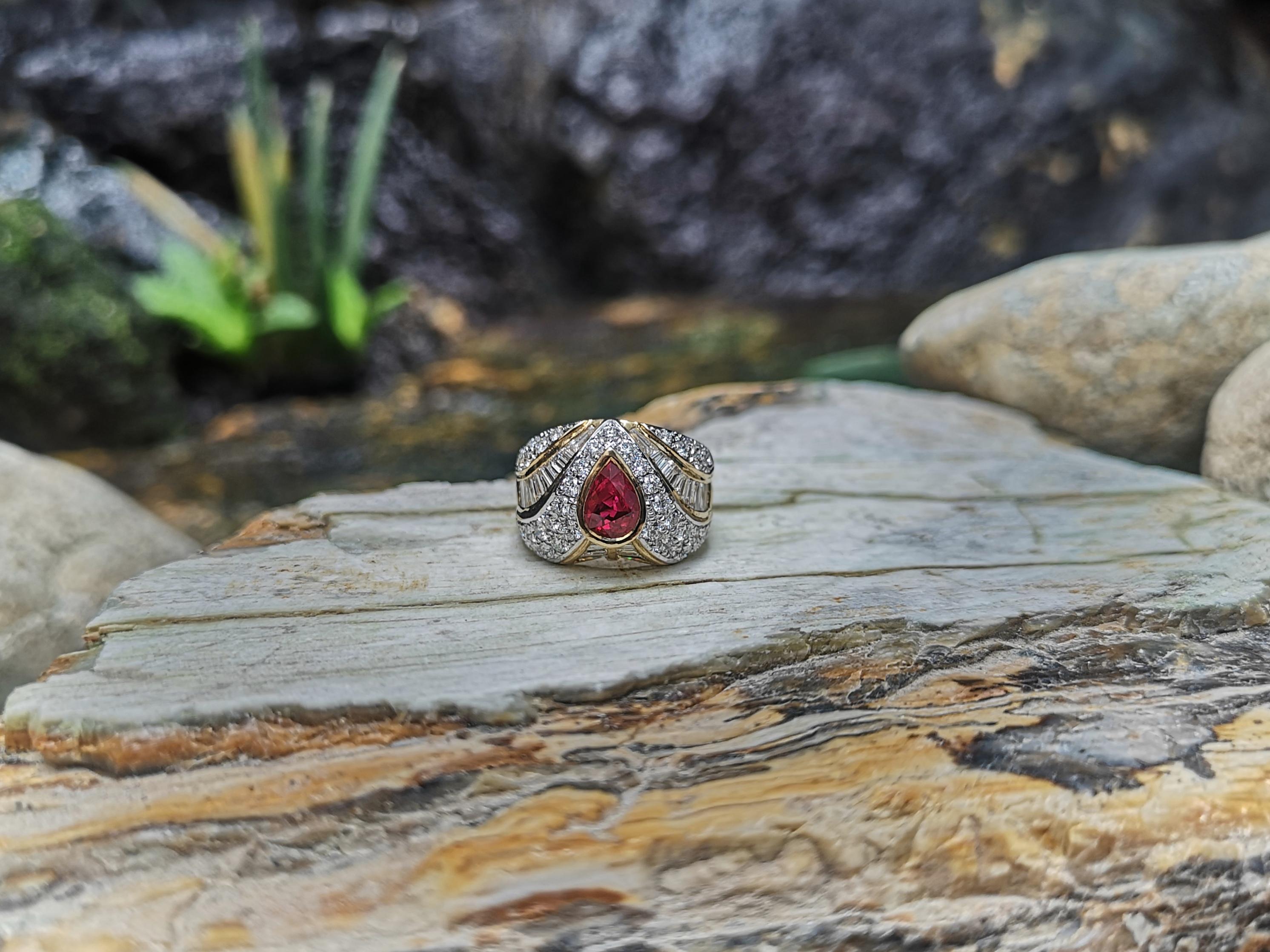 Ruby with Diamond Ring Set in 18 Karat Gold Settings For Sale 4