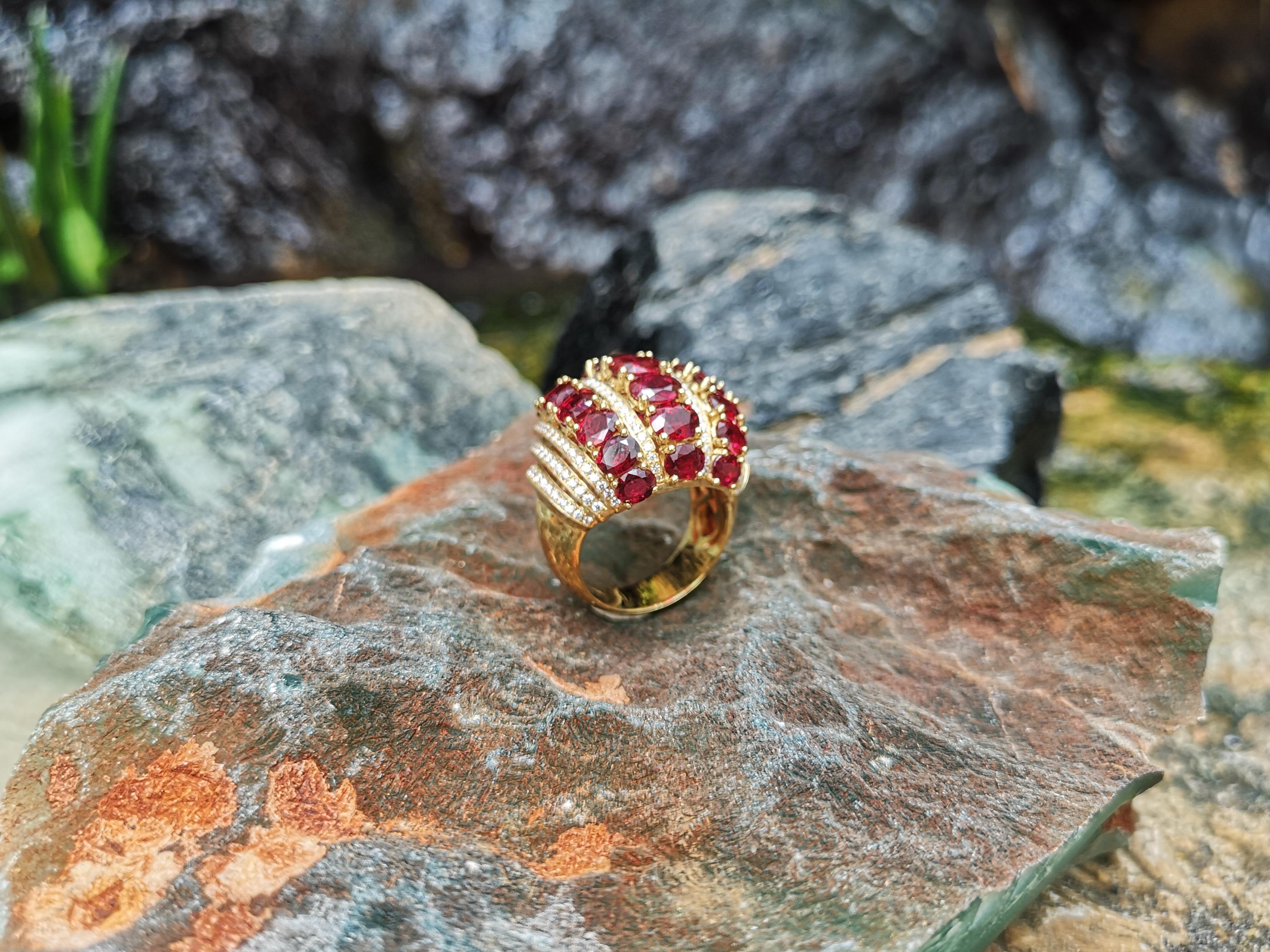 Rubin-Ring mit Diamanten in 18 Karat Gold gefasst im Angebot 5