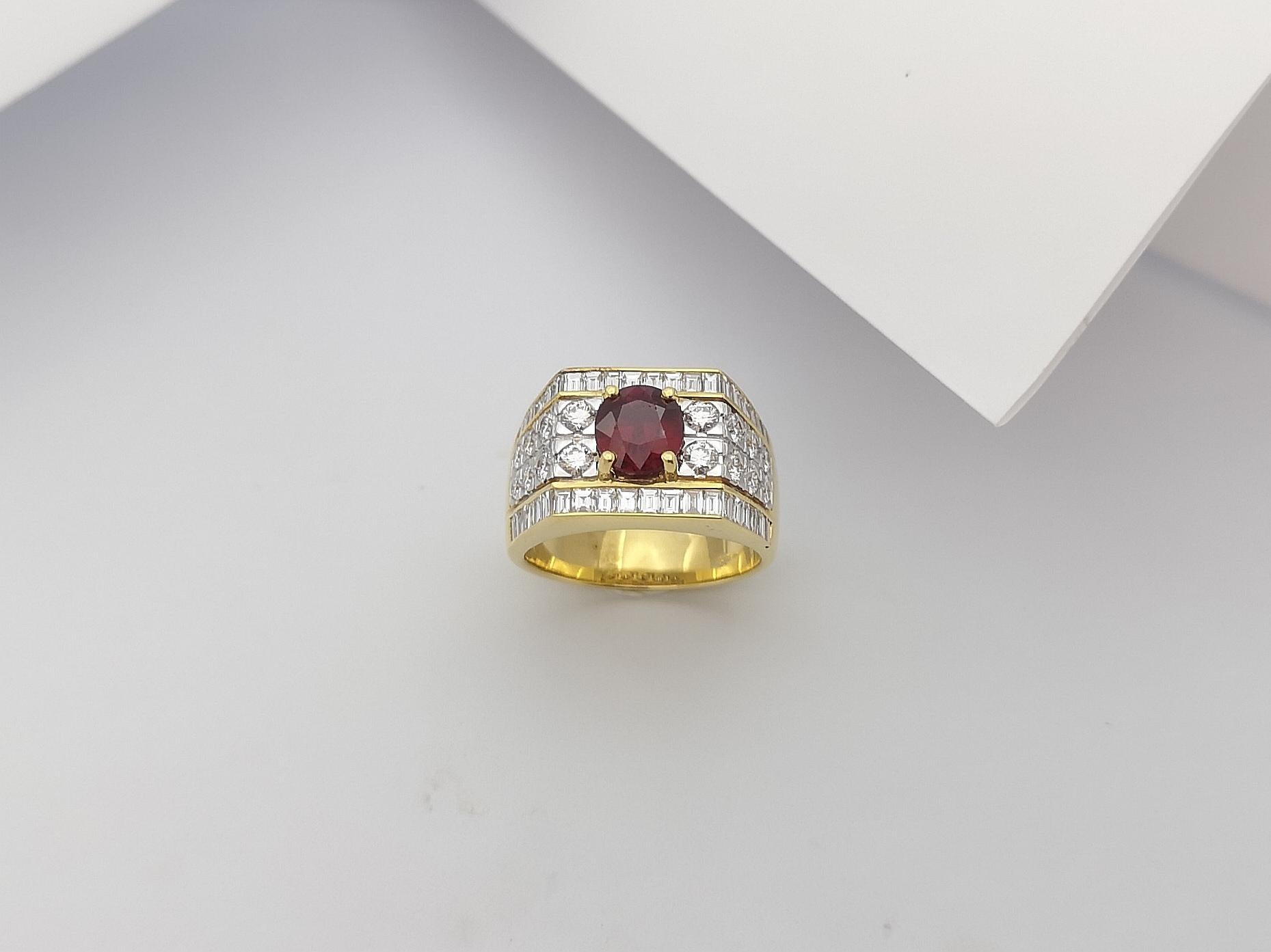 Ruby with Diamond Ring Set in 18 Karat Gold Settings For Sale 5