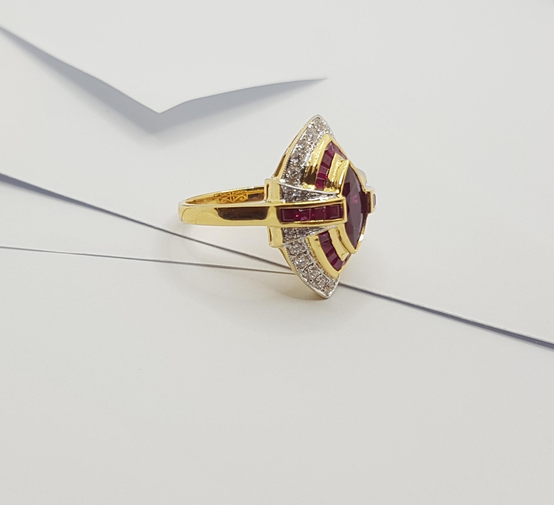 Rubin mit Diamantring in 18 Karat Gold gefasst 6