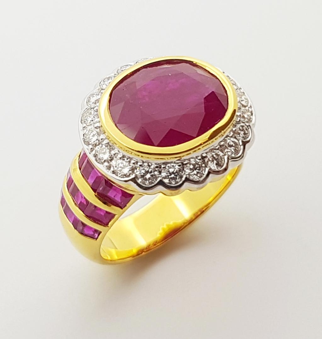 Ruby with Diamond Ring Set in 18 Karat Gold Settings For Sale 3