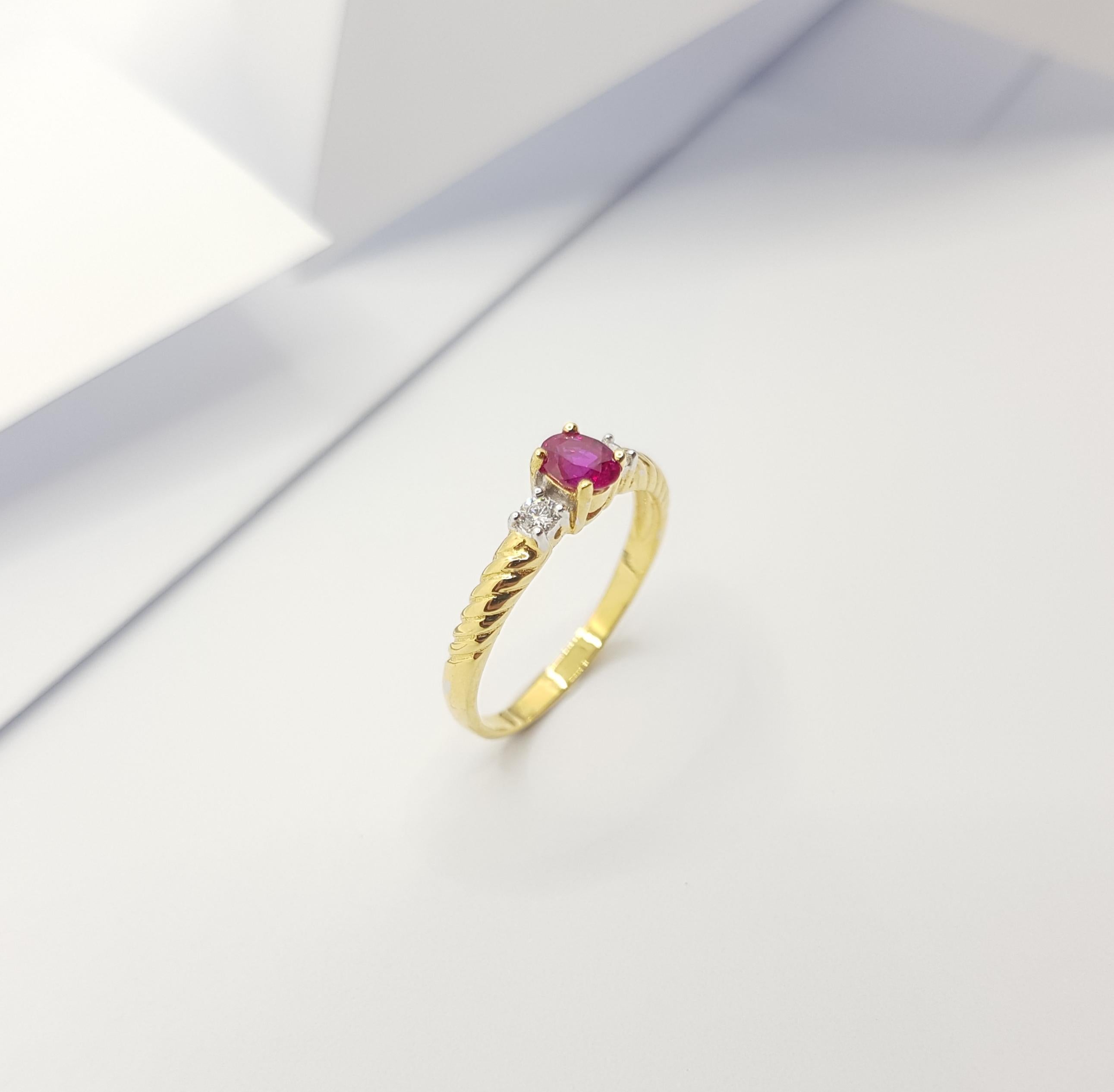 Ruby with Diamond Ring Set in 18 Karat Gold Settings For Sale 6