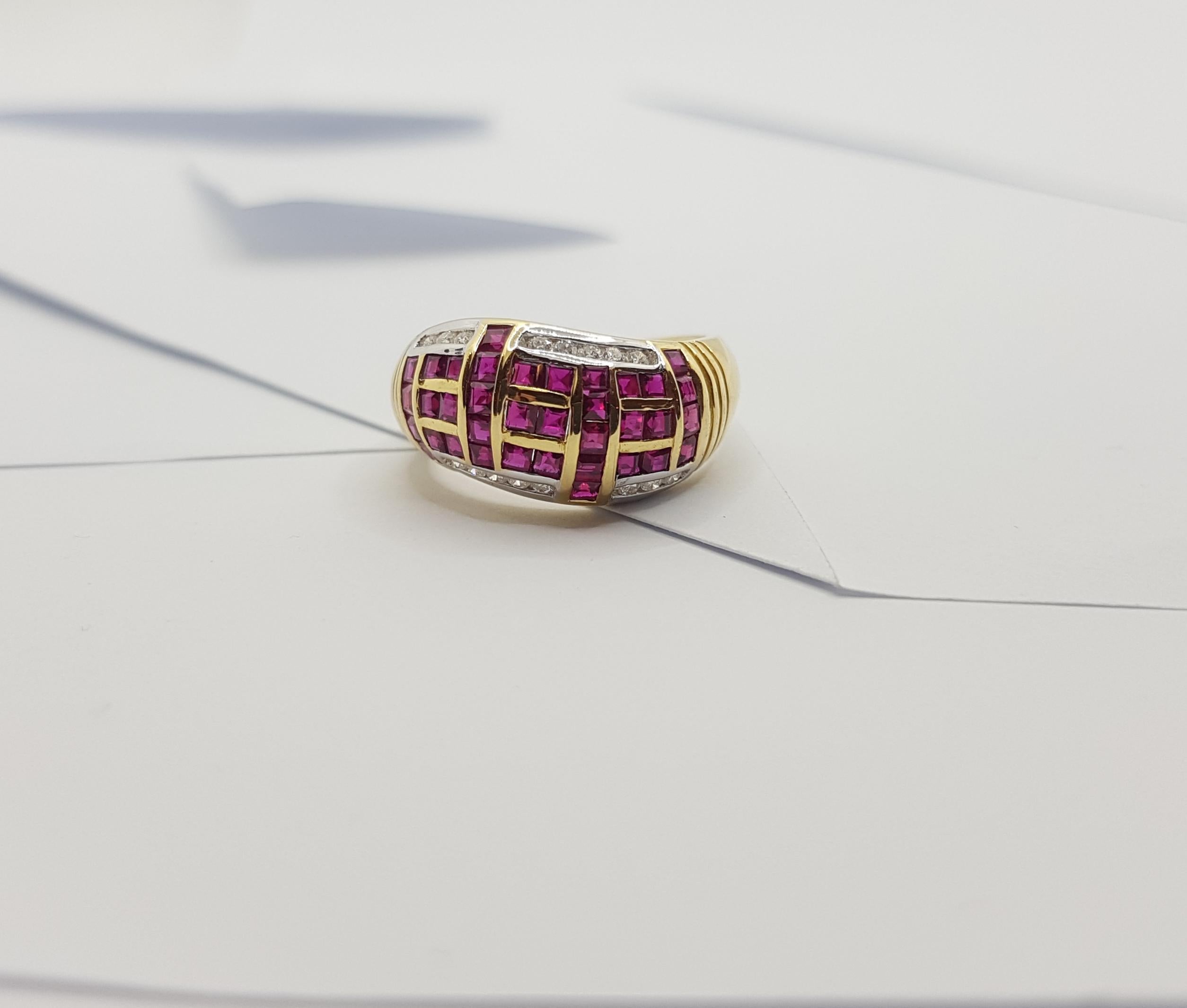 Bague en or 18 carats sertie d'un rubis et de diamants en vente 8