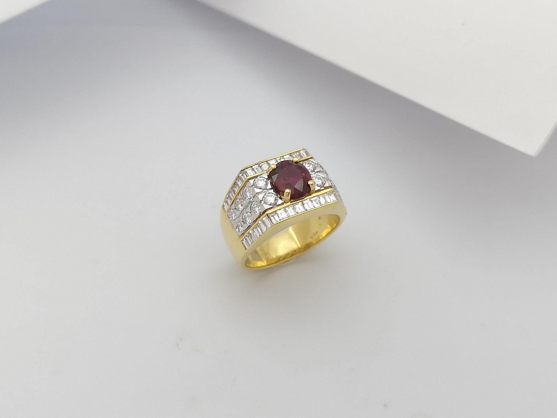 Ruby with Diamond Ring Set in 18 Karat Gold Settings For Sale 7
