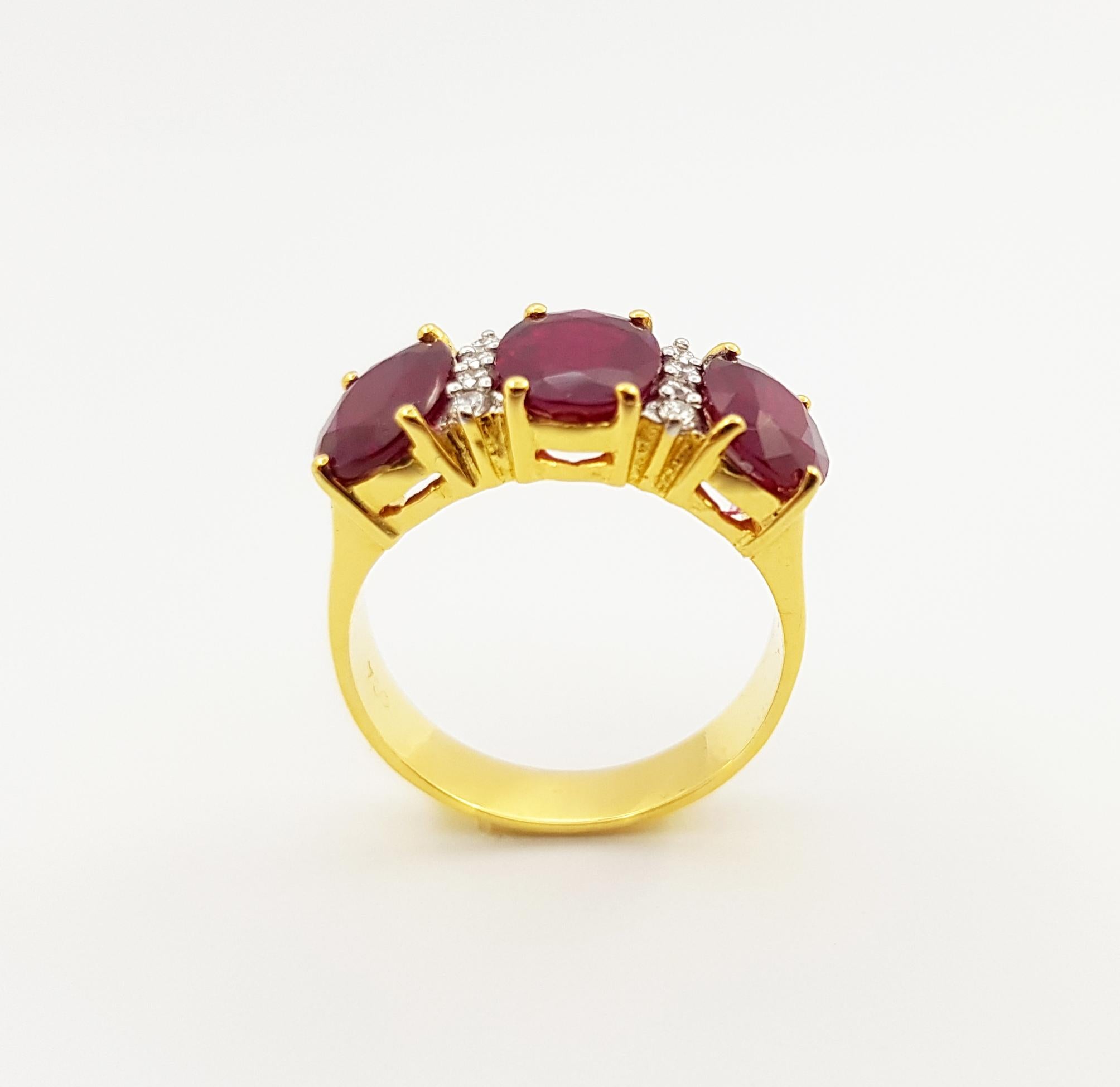 Ruby  with Diamond Ring set in 18 Karat Gold Settings  For Sale 6
