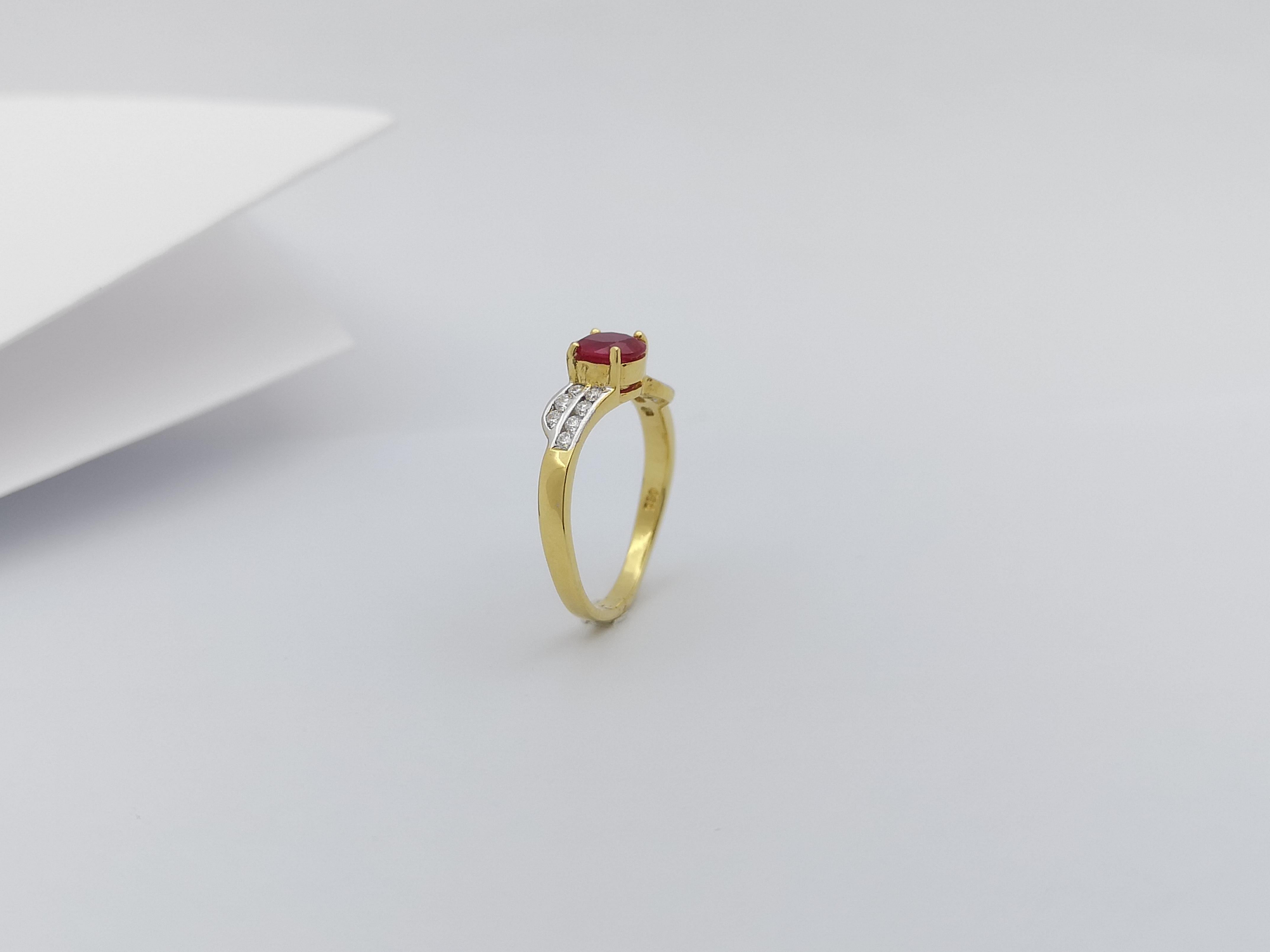 Rubinrot  mit Diamant  Ring in 18 Karat Goldfassung im Angebot 9