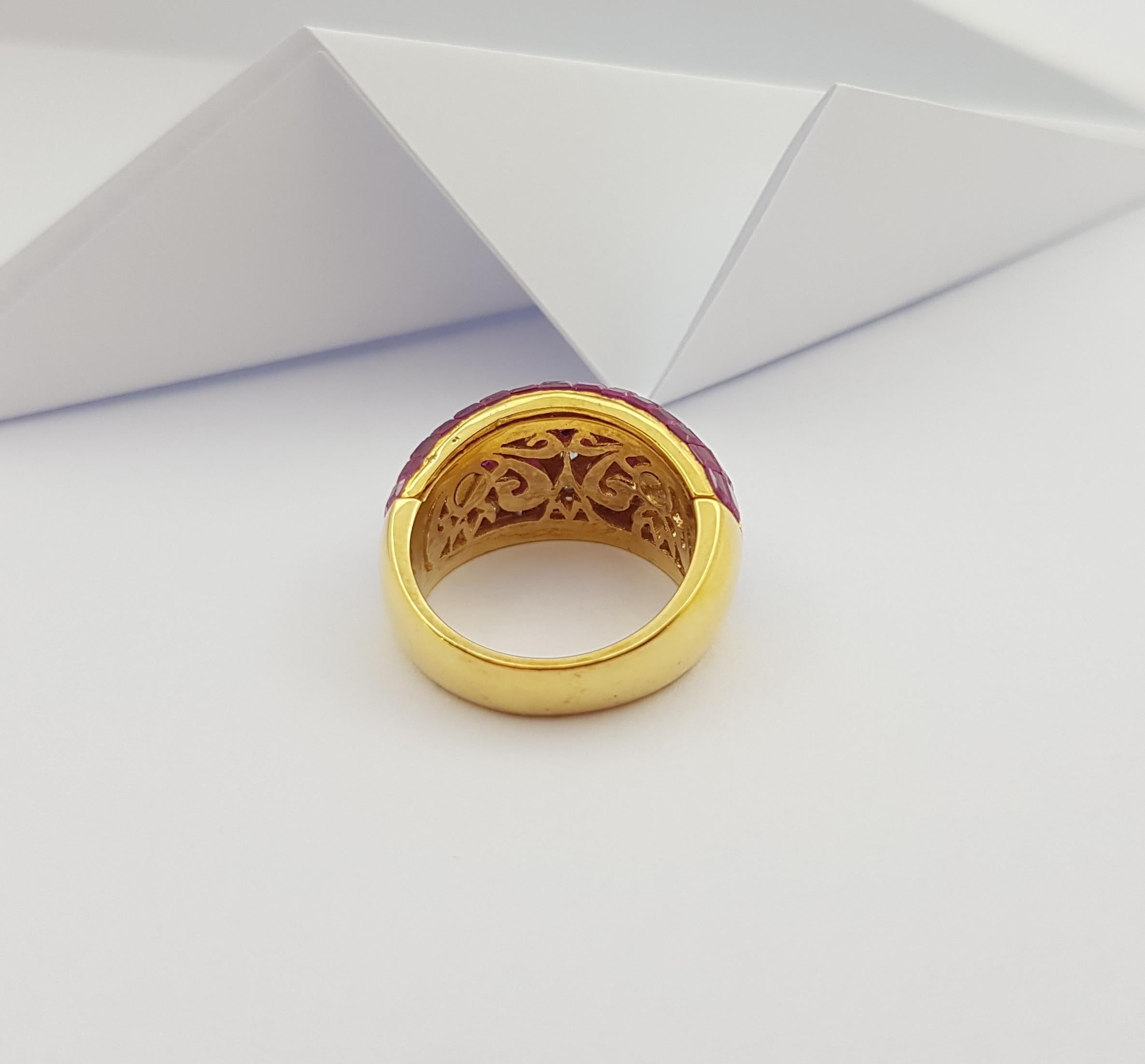Rubin mit Diamantring in 18 Karat Gold gefasst im Angebot 8
