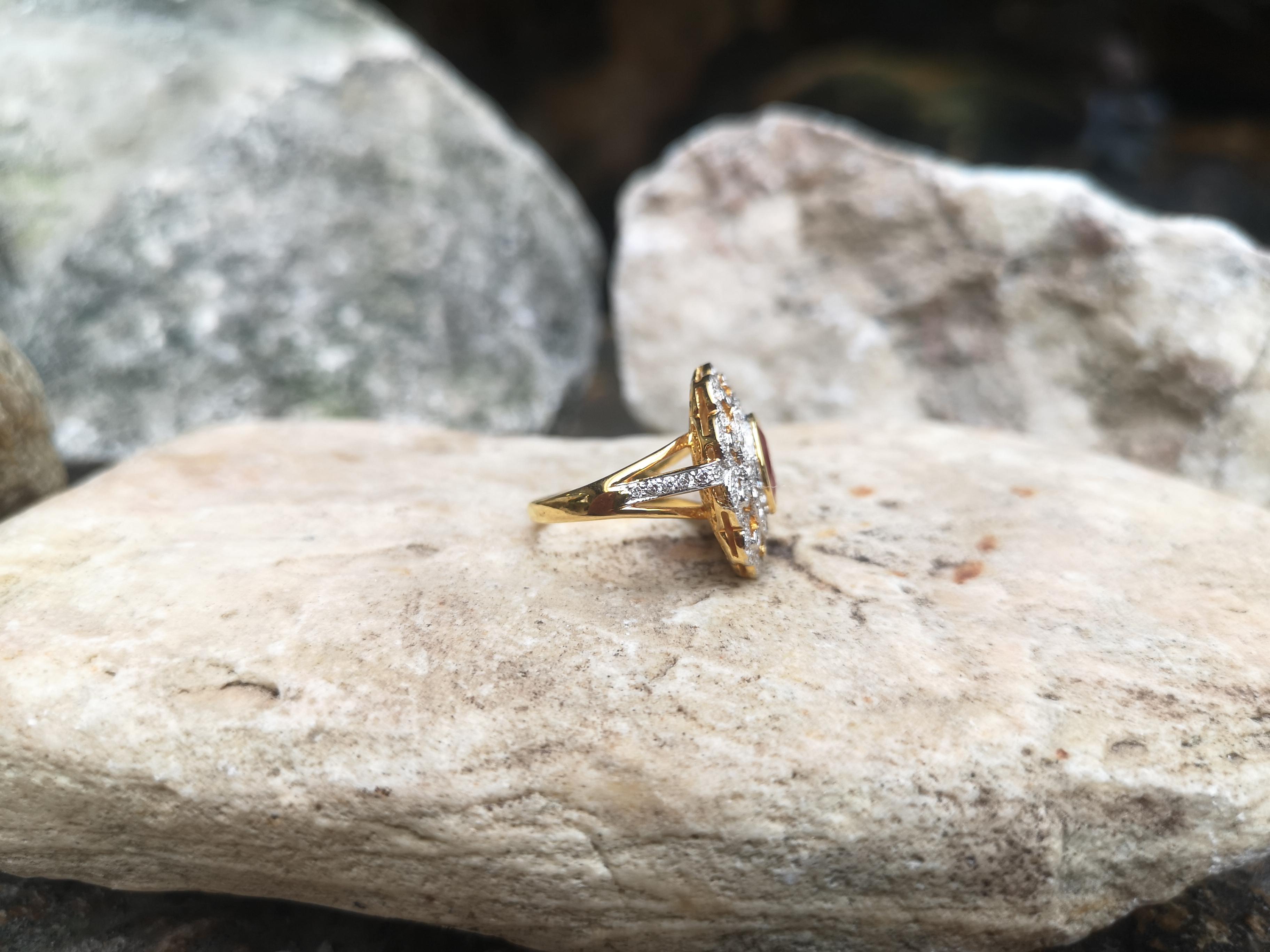 Rubin- und Diamantring aus 18 Karat Gold in Fassungen gefasst (Edwardian) im Angebot