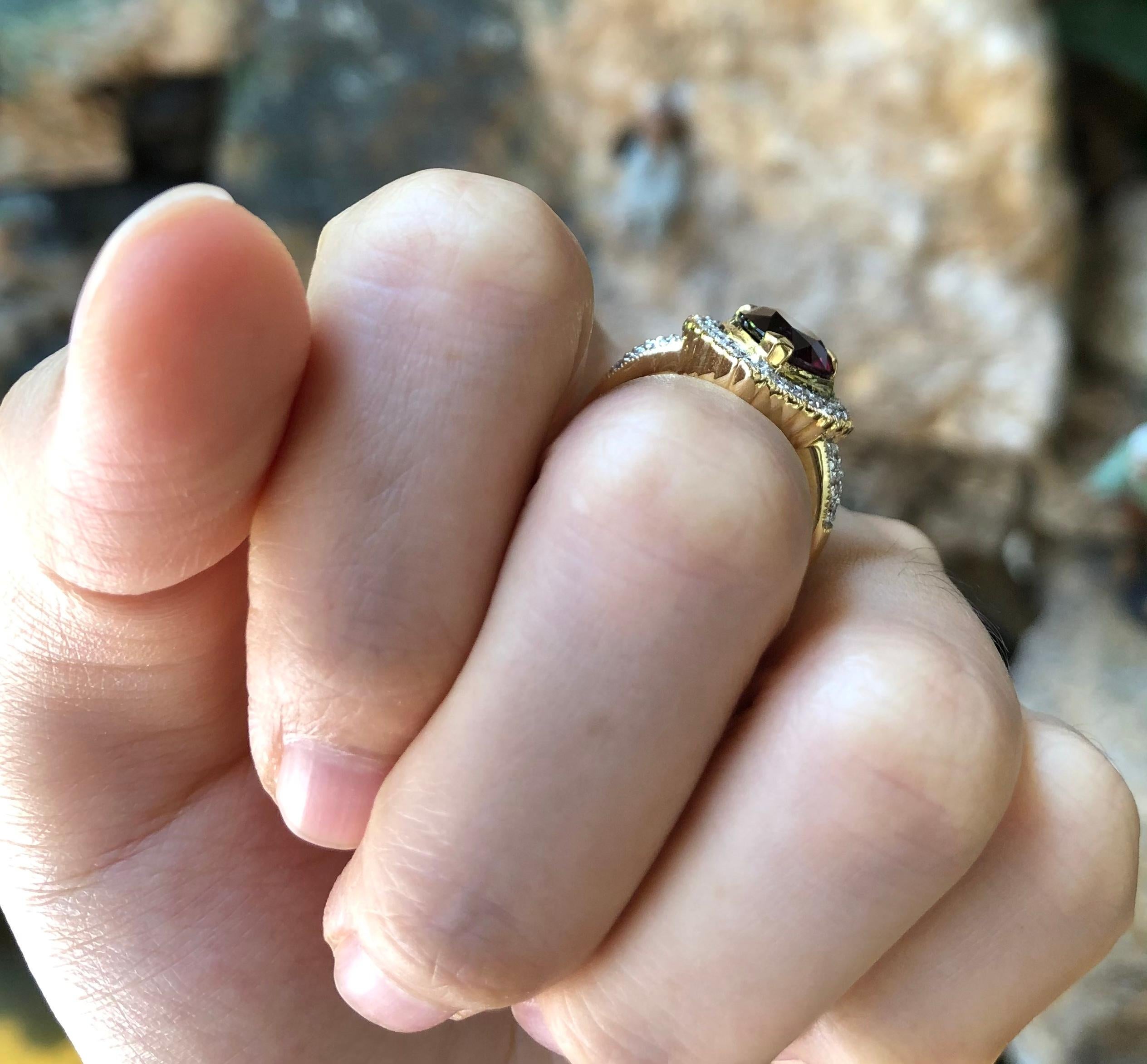 Art déco Bague en or 18 carats sertie d'un rubis et de diamants en vente