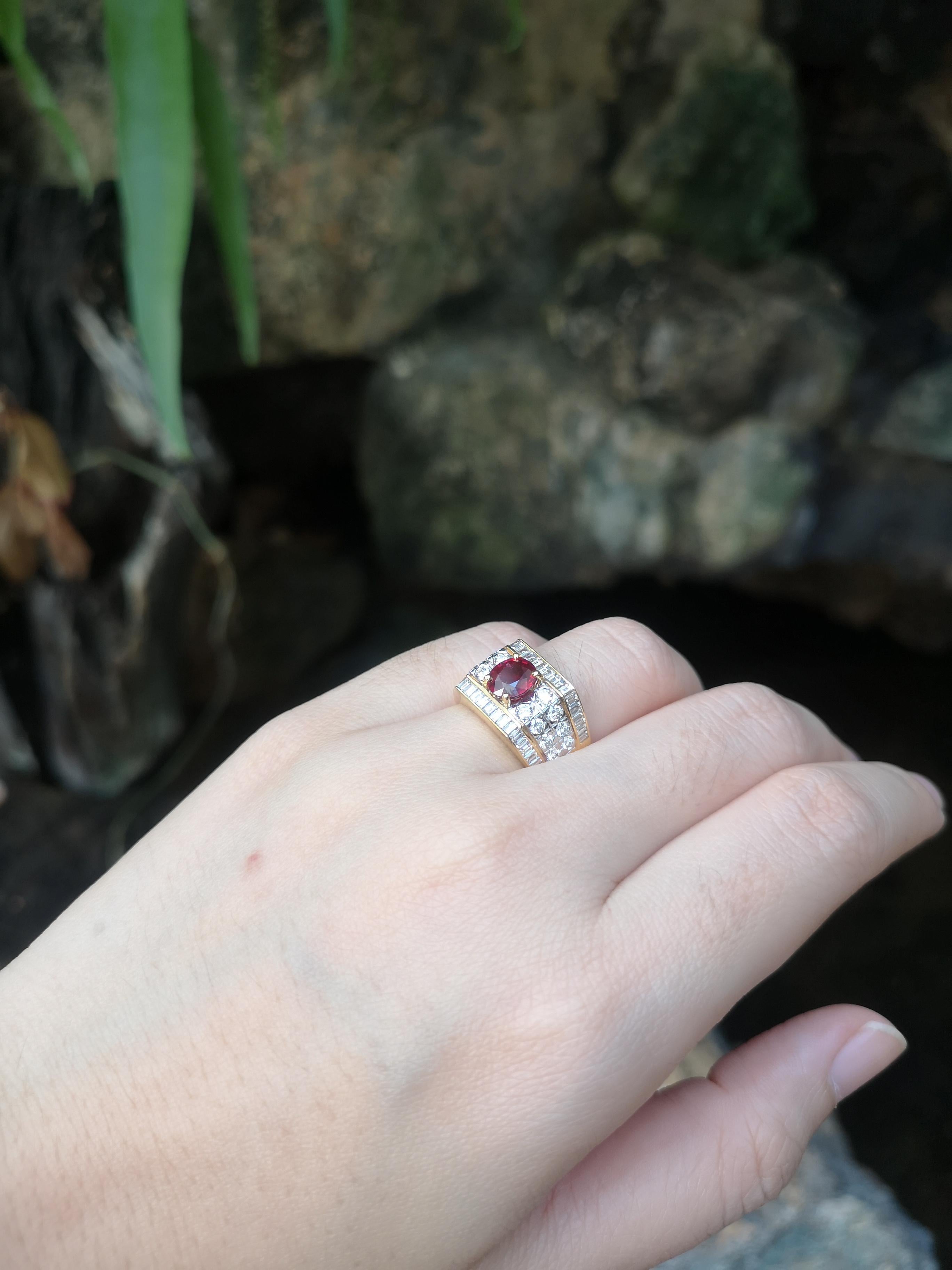 Mixed Cut Ruby with Diamond Ring Set in 18 Karat Gold Settings For Sale