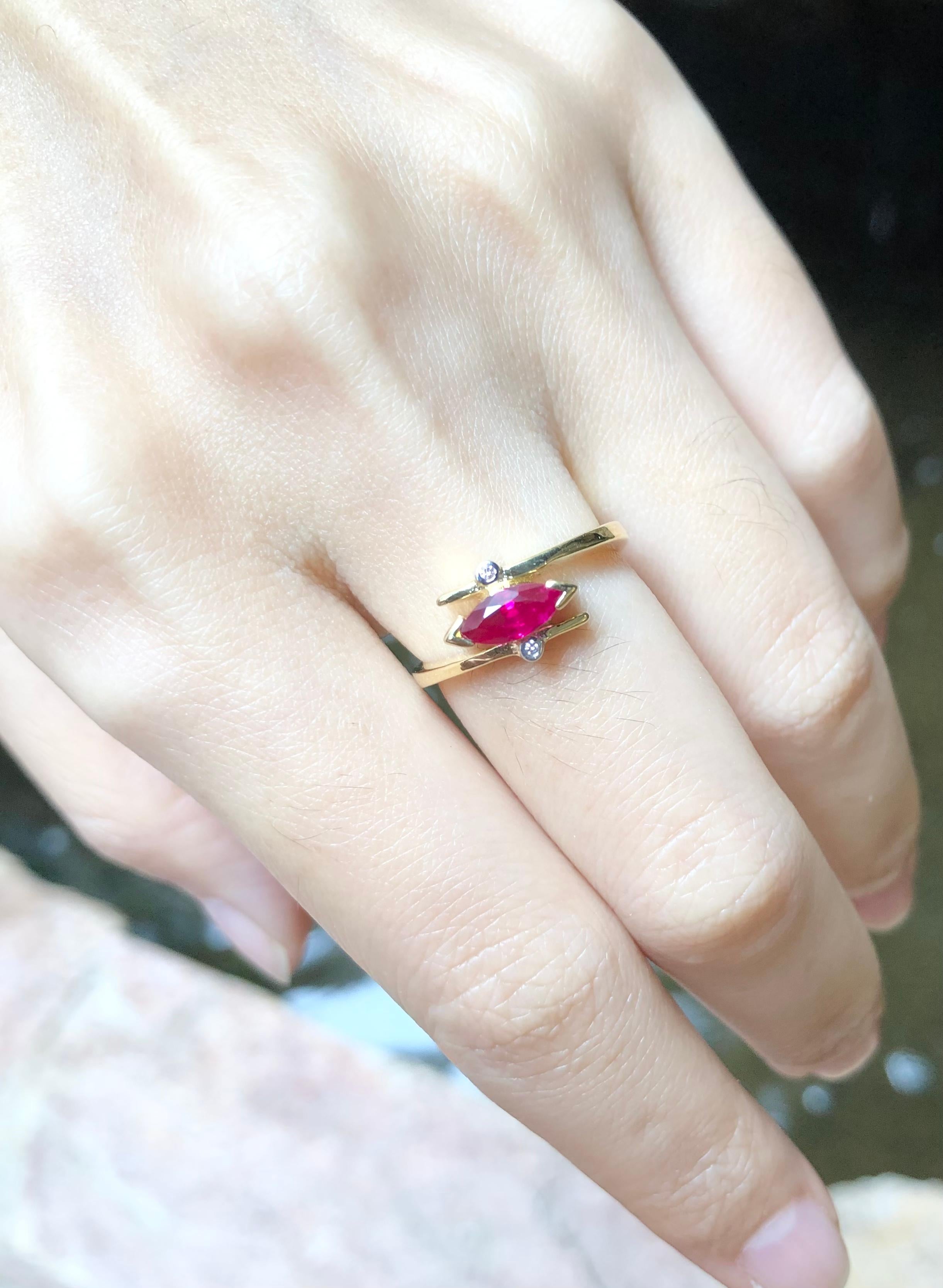 Ruby with Diamond Ring Set in 18 Karat Gold Settings In New Condition For Sale In Bangkok, TH