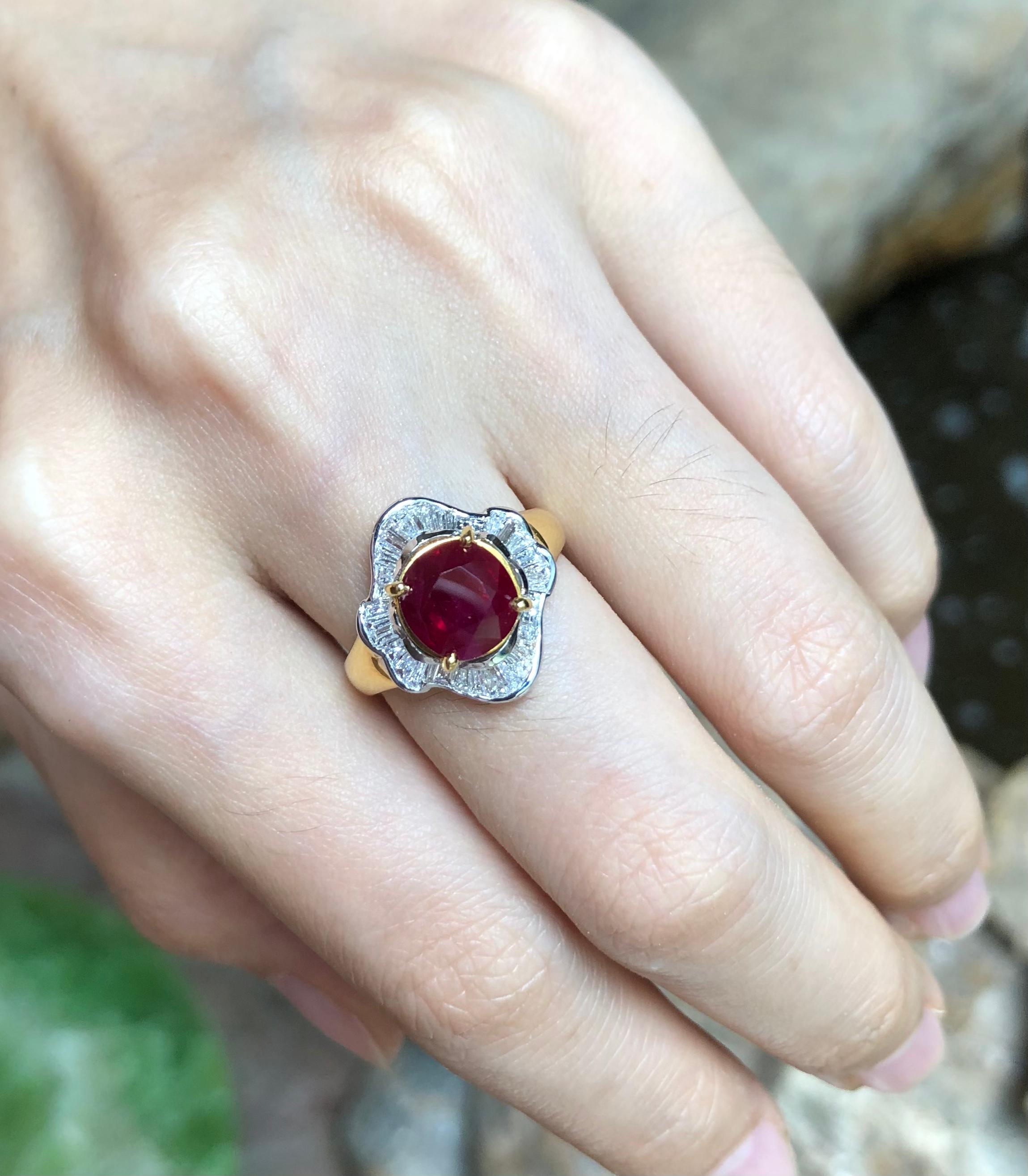 Mixed Cut Ruby with Diamond Ring Set in 18 Karat Gold Settings For Sale