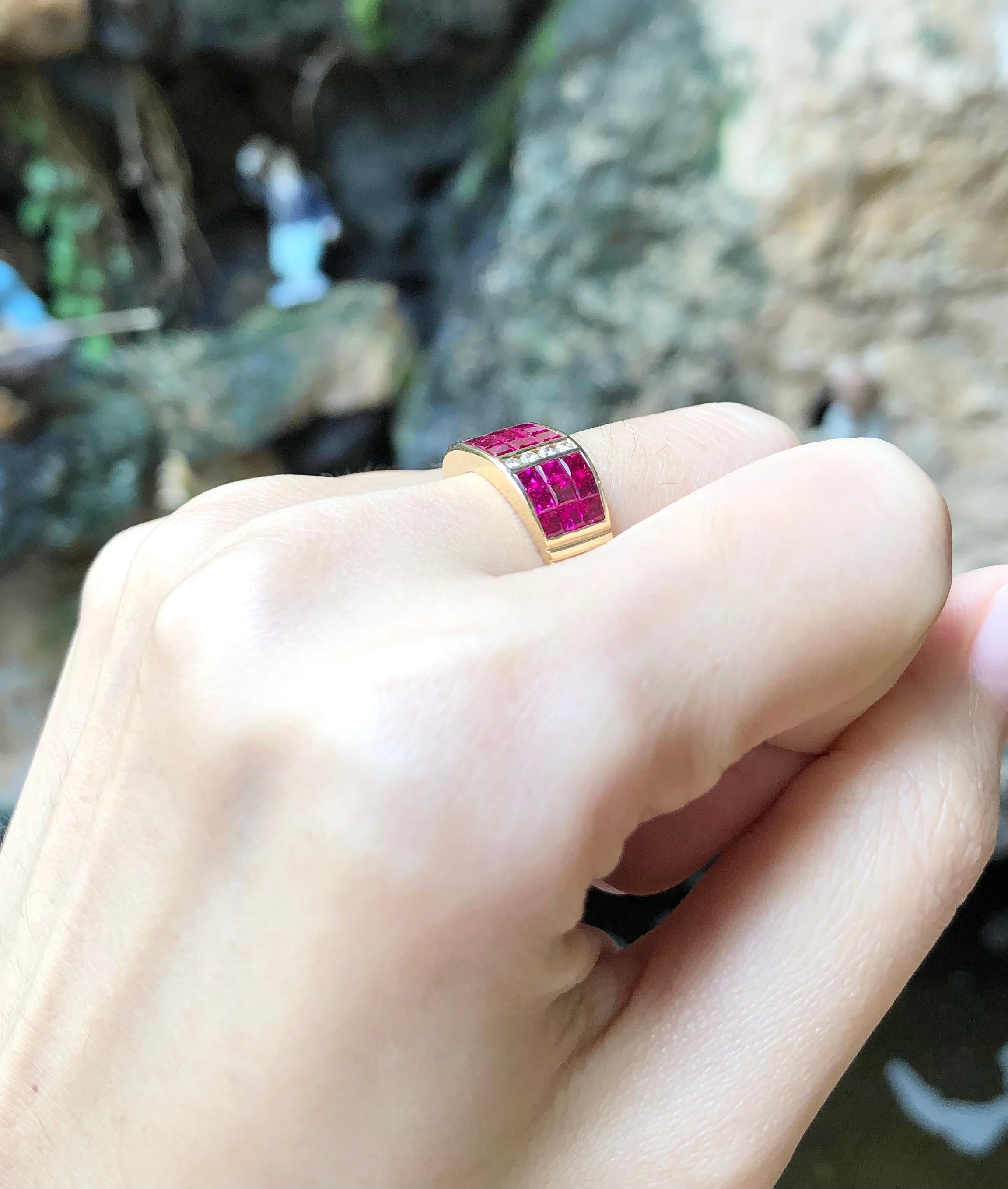 Ruby with Diamond Ring Set in 18 Karat Gold Settings In New Condition For Sale In Bangkok, TH