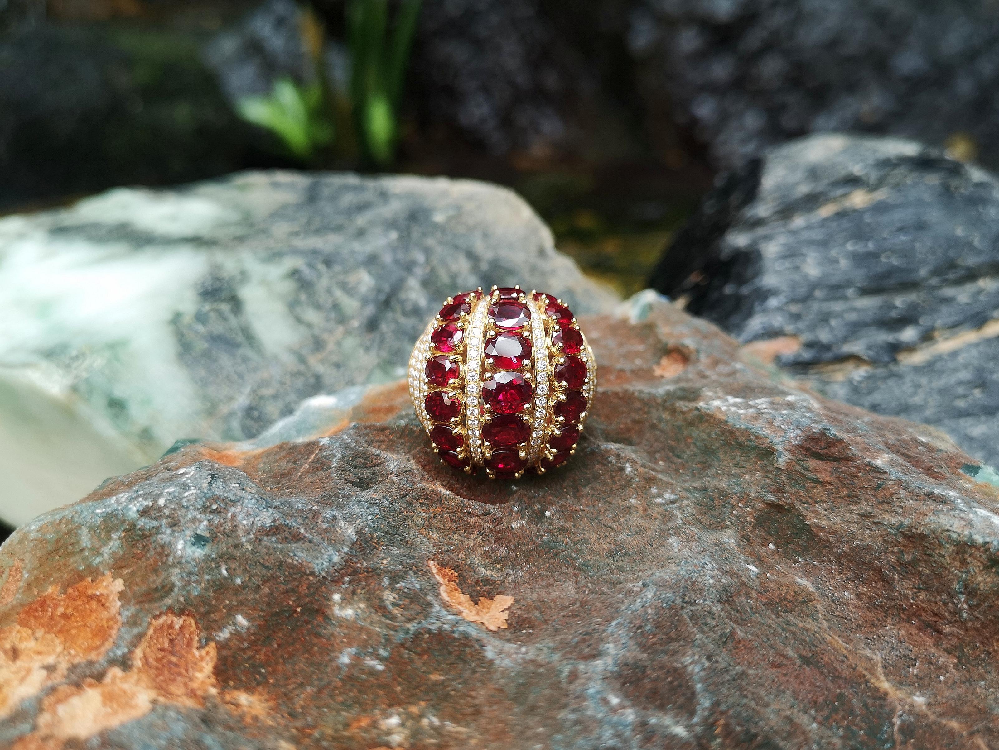 Ruby with Diamond Ring set in 18 Karat Gold Settings For Sale 2