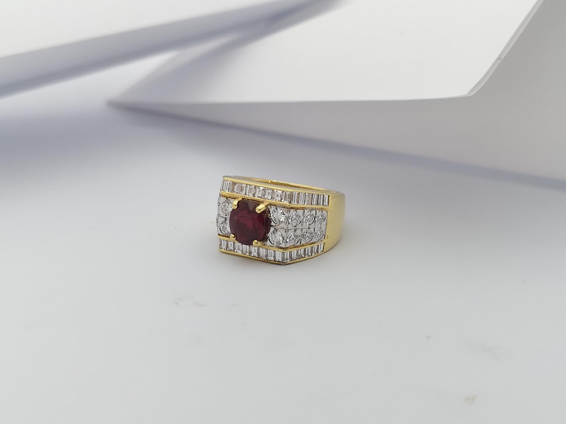 Ruby with Diamond Ring Set in 18 Karat Gold Settings For Sale 3