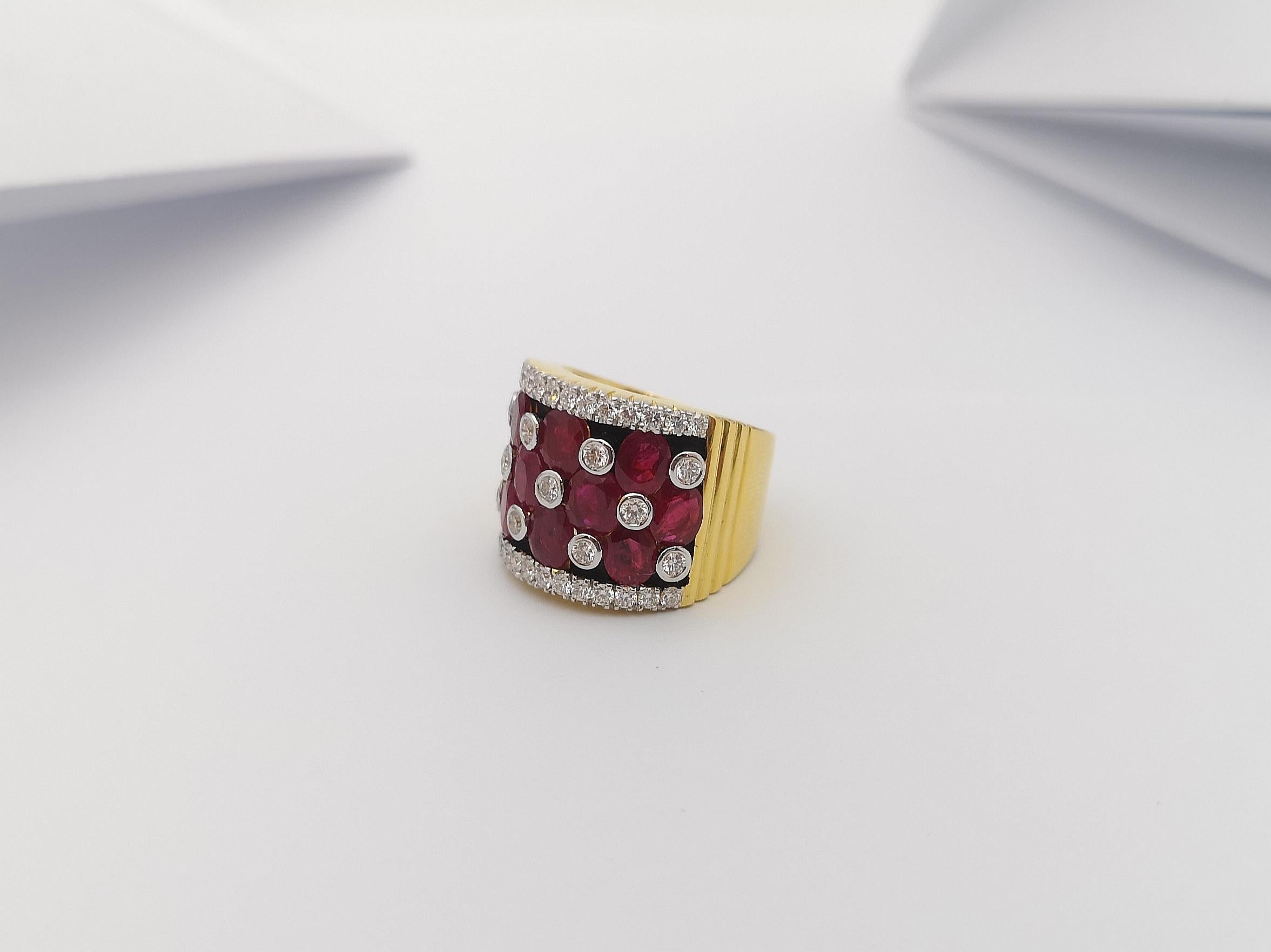 Ruby with Diamond  Ring set in 18 Karat Gold Settings For Sale 3