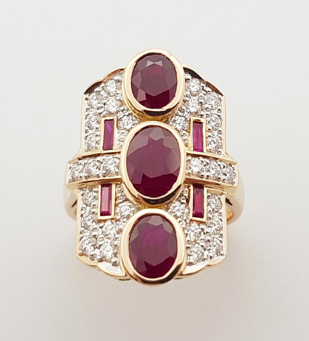 Ruby with Diamond Ring Set in 18 Karat Rose Gold Settings For Sale 5