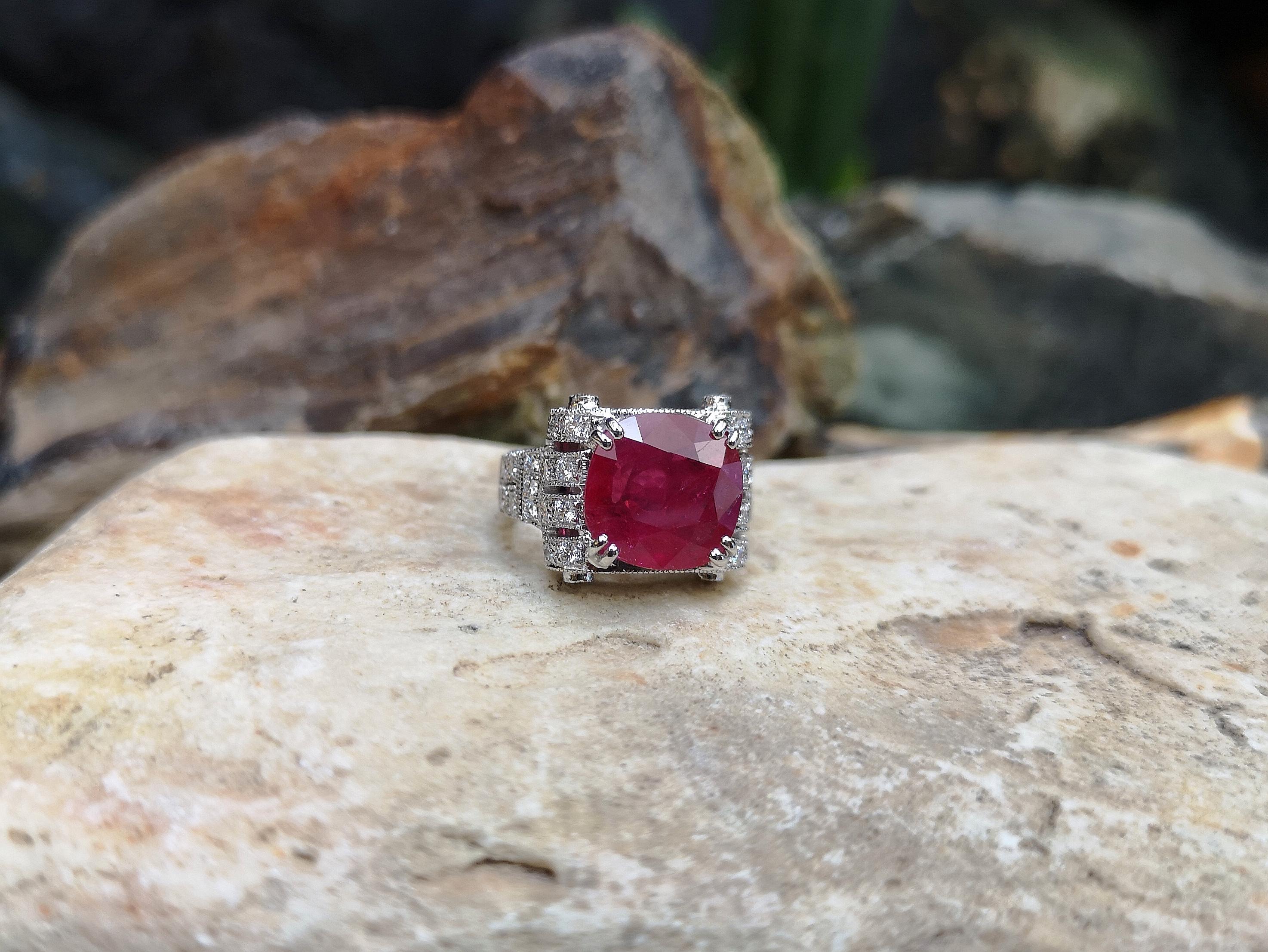 Ruby with Diamond Ring Set in 18 Karat White Gold Setting 4