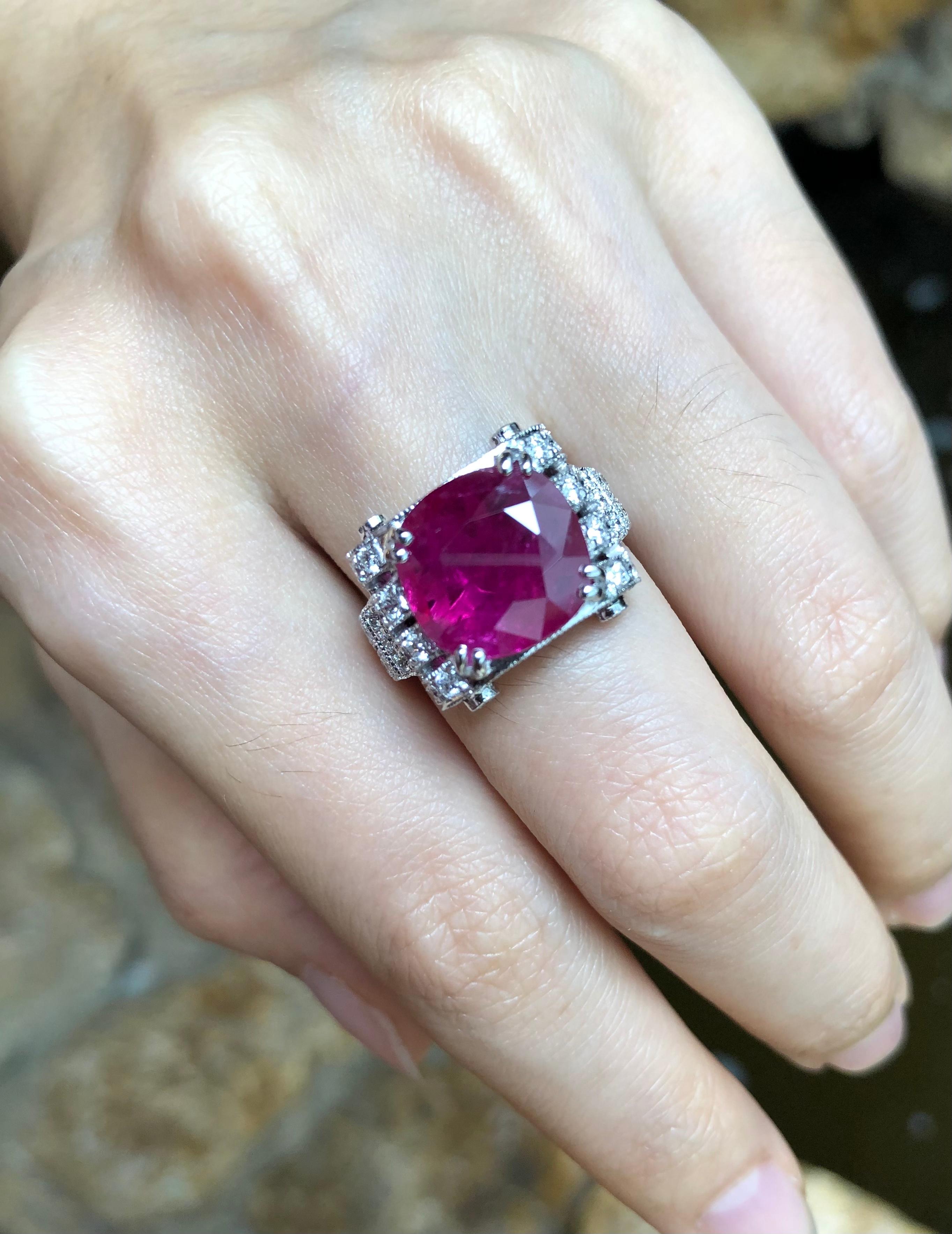 Ruby 4.88 carats with Diamond 0.95 carat Ring set in 18 Karat White Gold Settings

Width:  1.6 cm 
Length: 1.5 cm
Ring Size: 53
Total Weight: 8.83 grams

