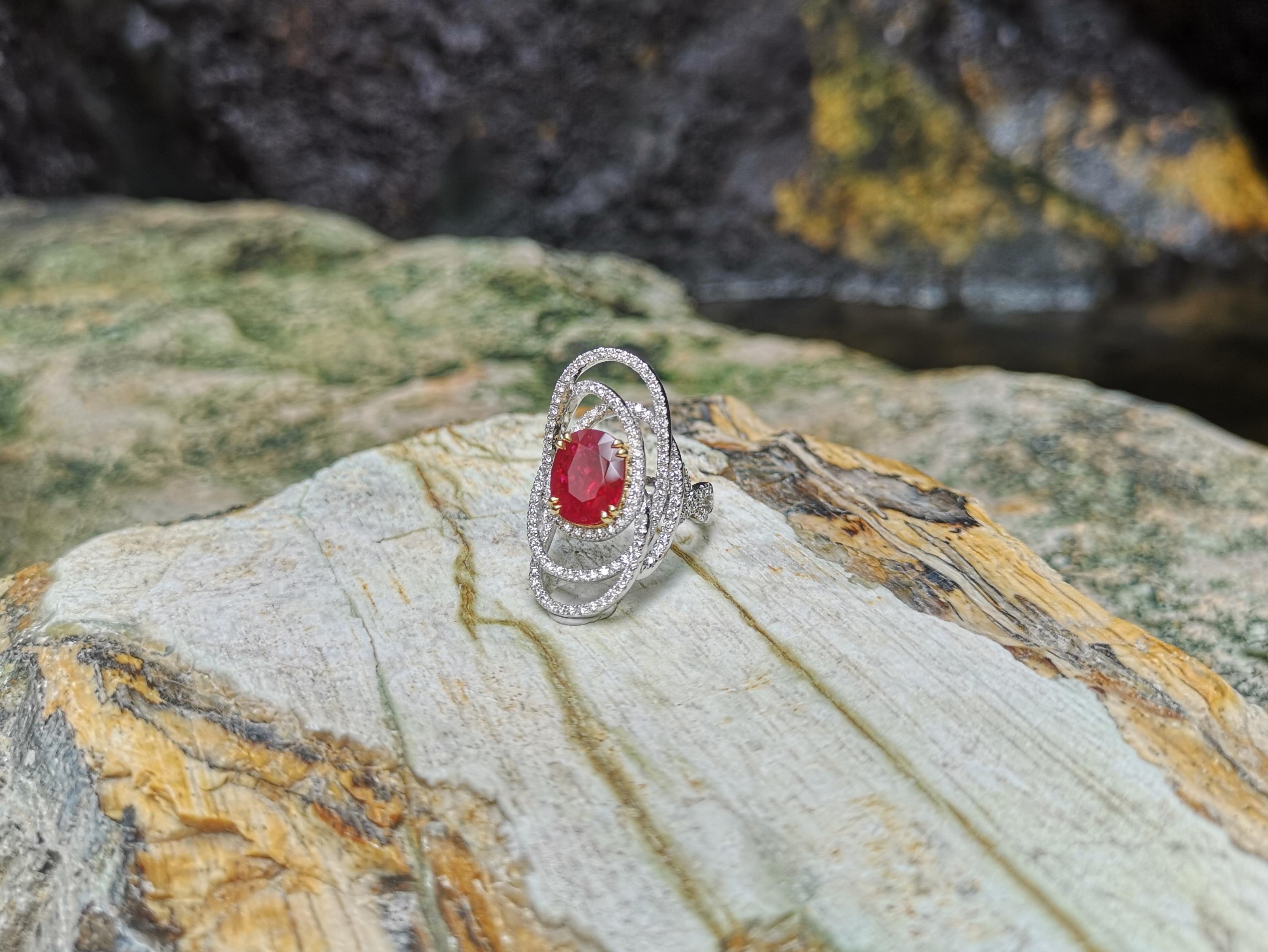 Ruby with Diamond Ring Set in 18 Karat White Gold Setting For Sale 3