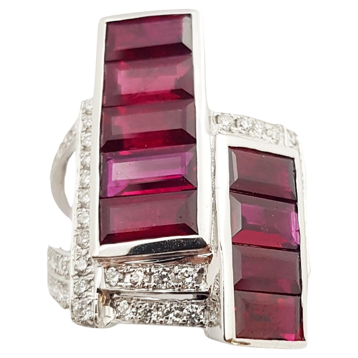 Ruby with Diamond Ring Set in 18 Karat White Gold Setting