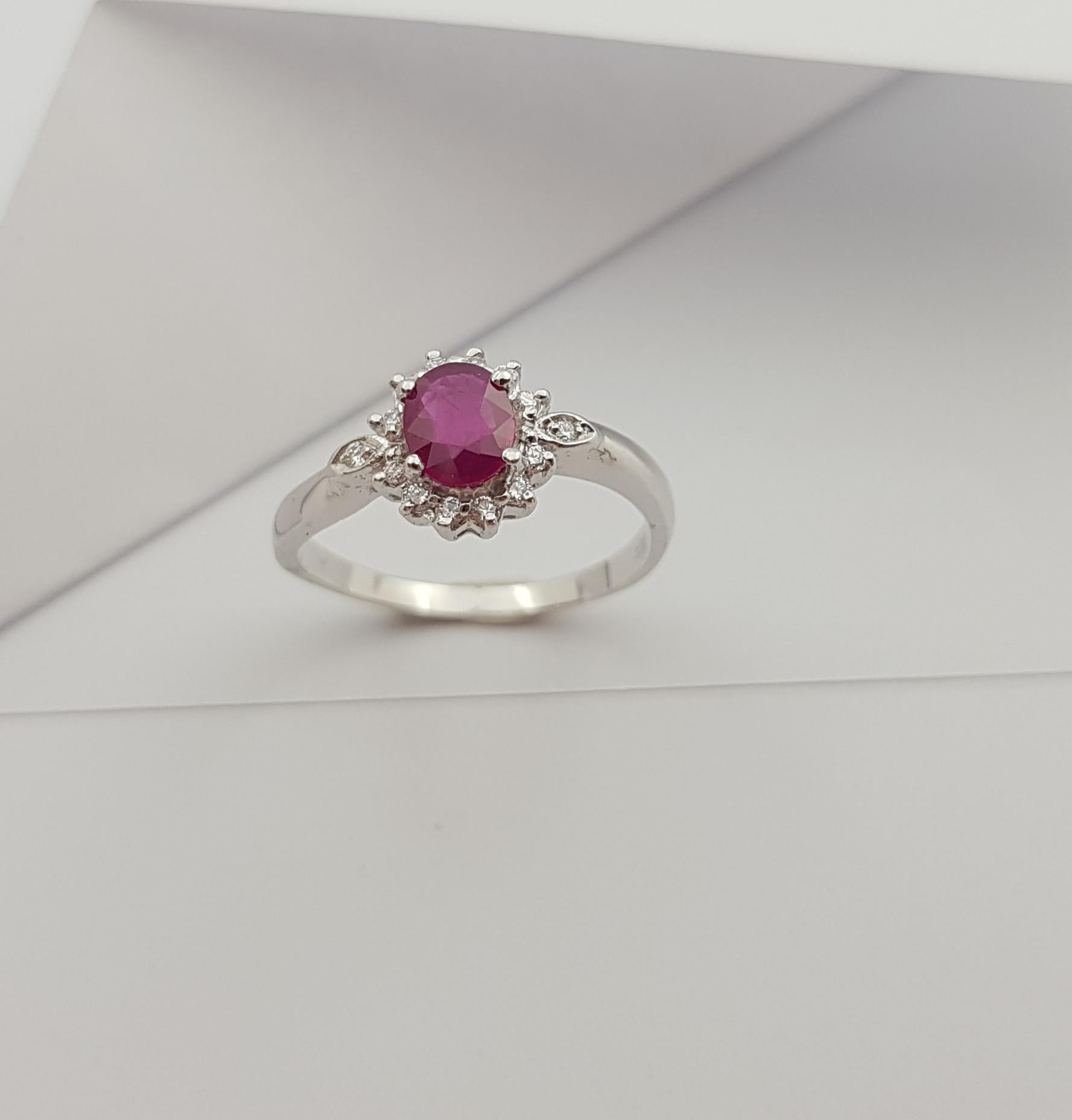 Ruby with Diamond Ring Set in 18 Karat White Gold Settings For Sale 5